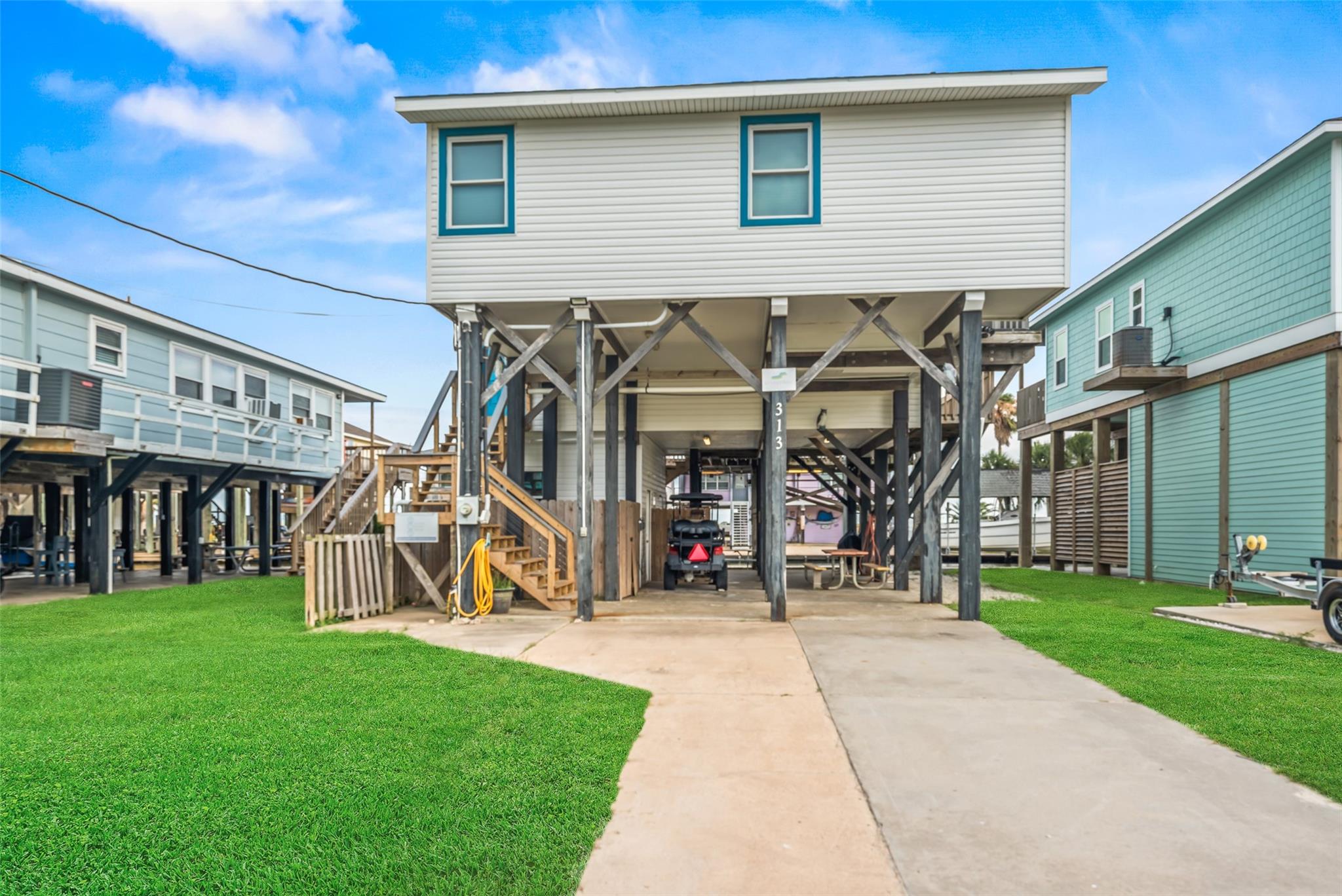 313 Schooner Drive