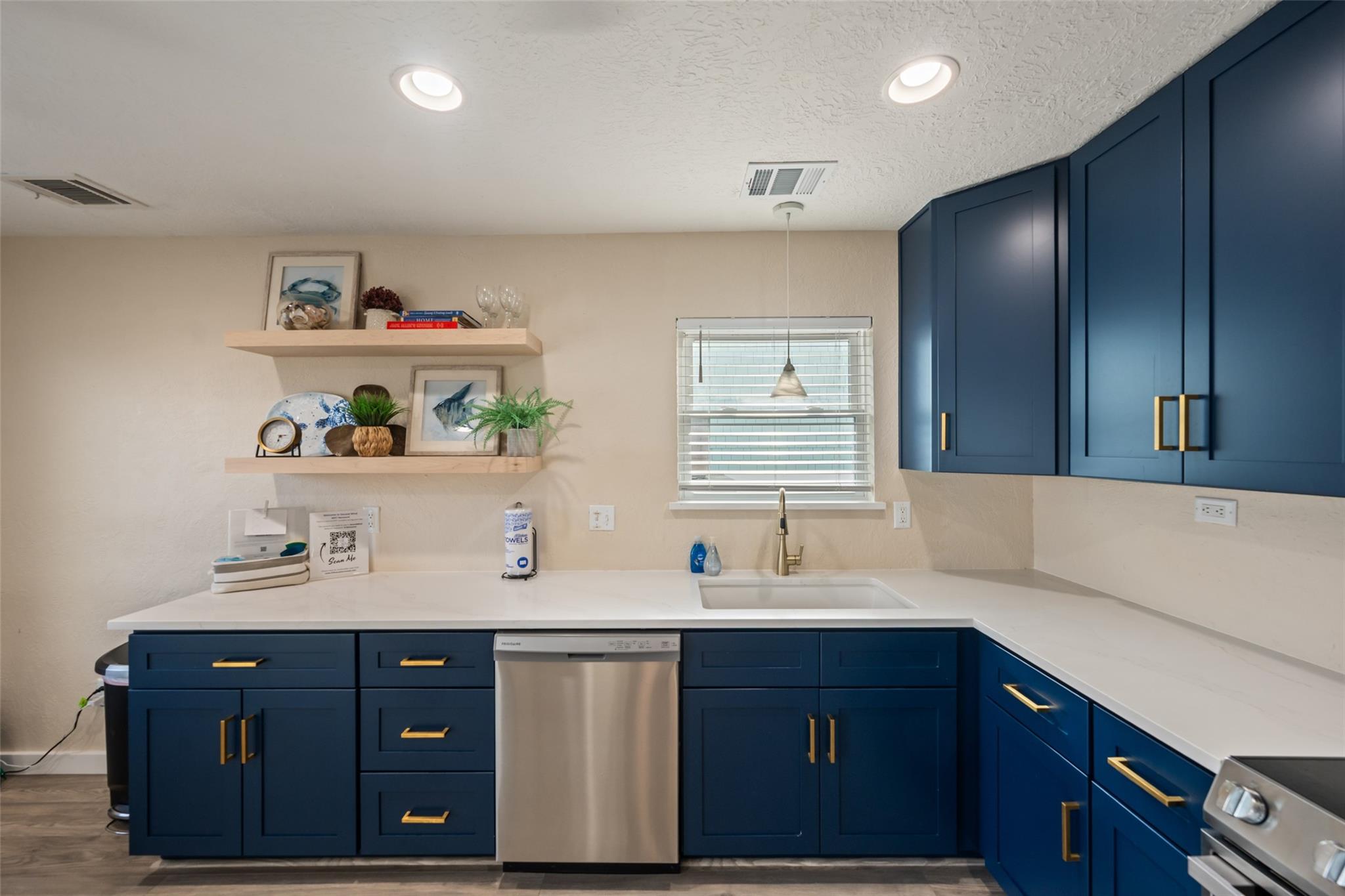 313 Schooner Drive