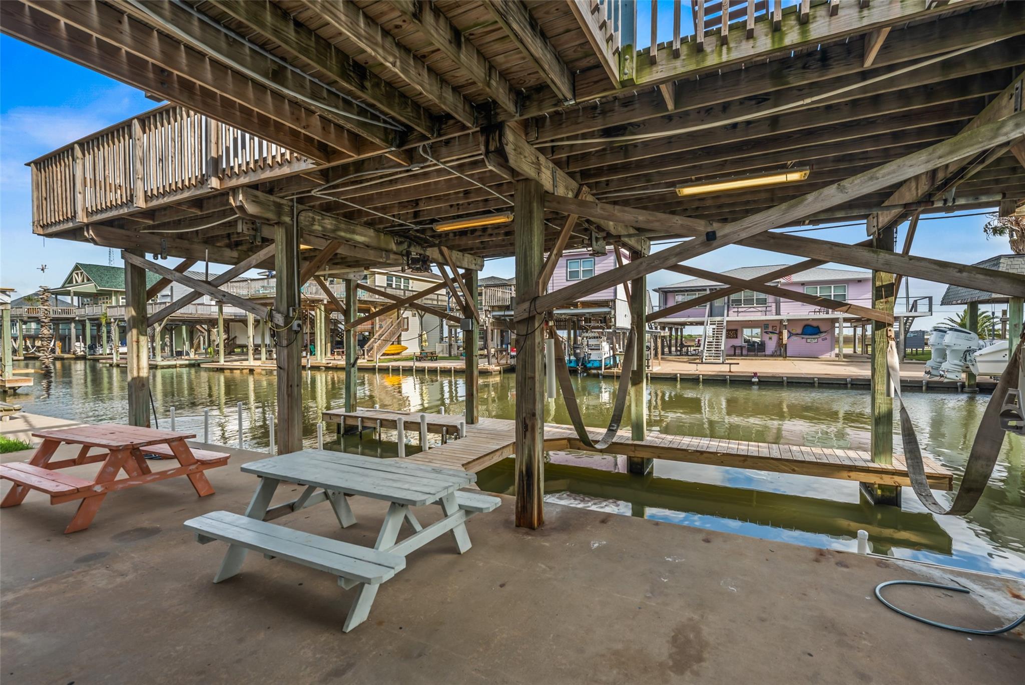 313 Schooner Drive