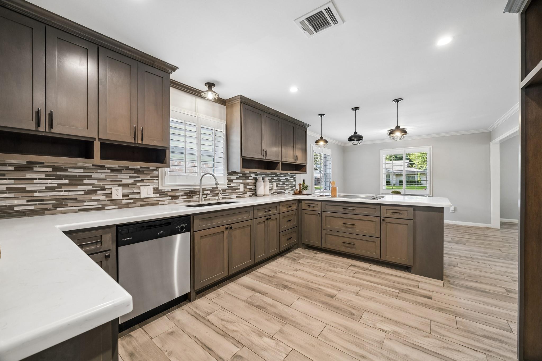 11007 Cranbrook Road