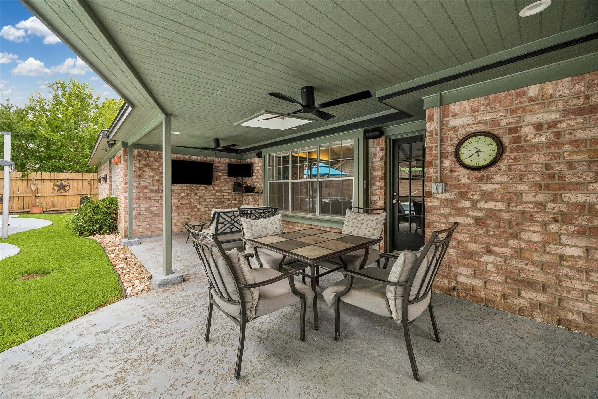 1427 Heathwood Drive