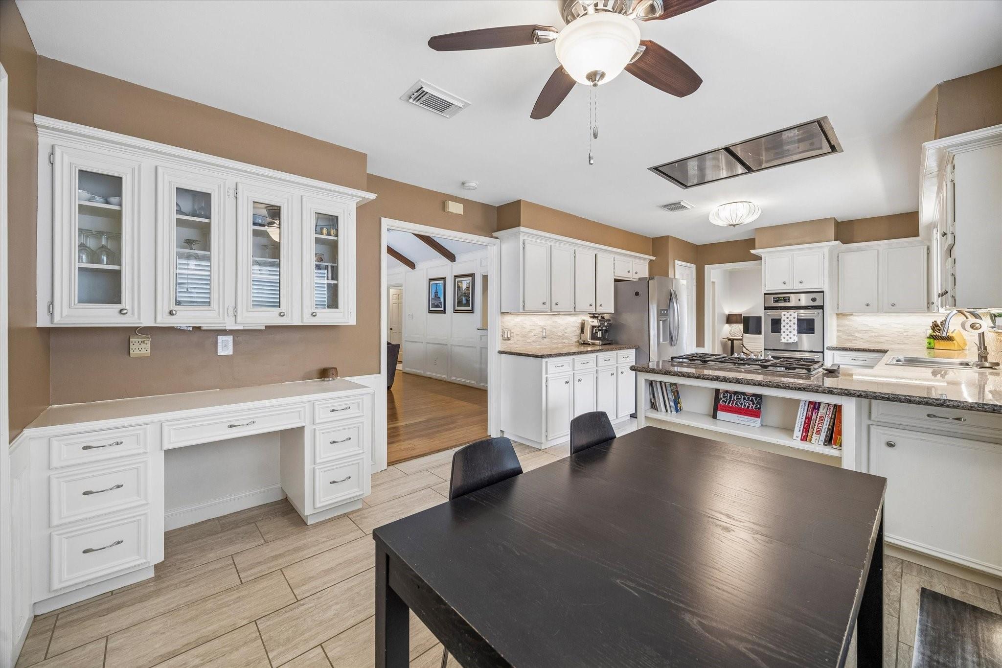 1427 Heathwood Drive