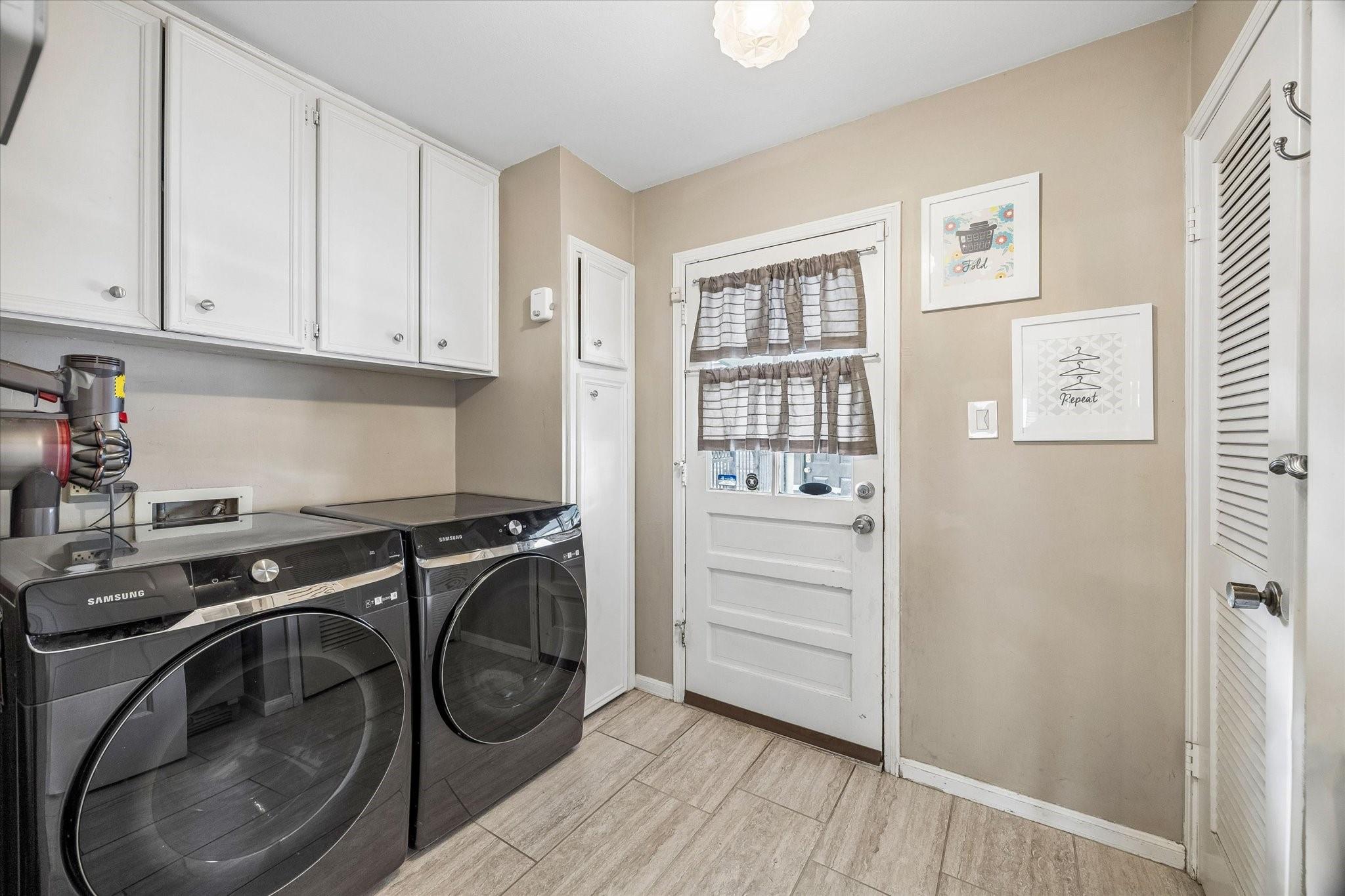 1427 Heathwood Drive