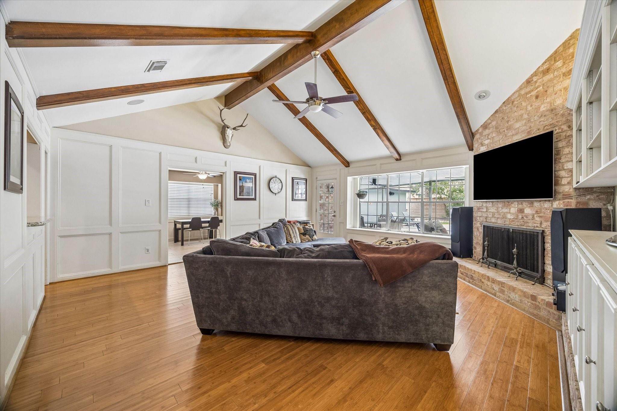 1427 Heathwood Drive