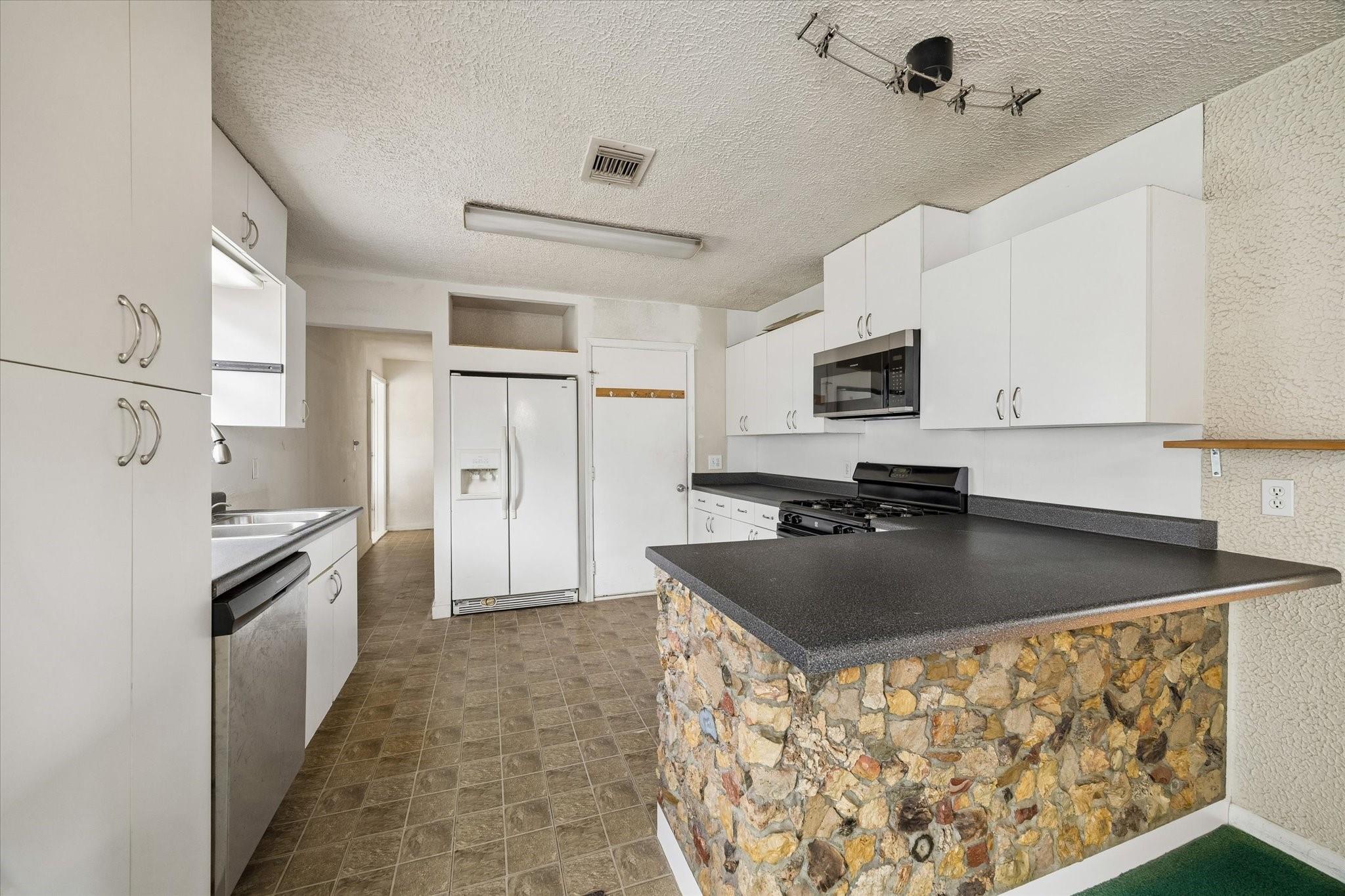 10241 Moorberry Lane