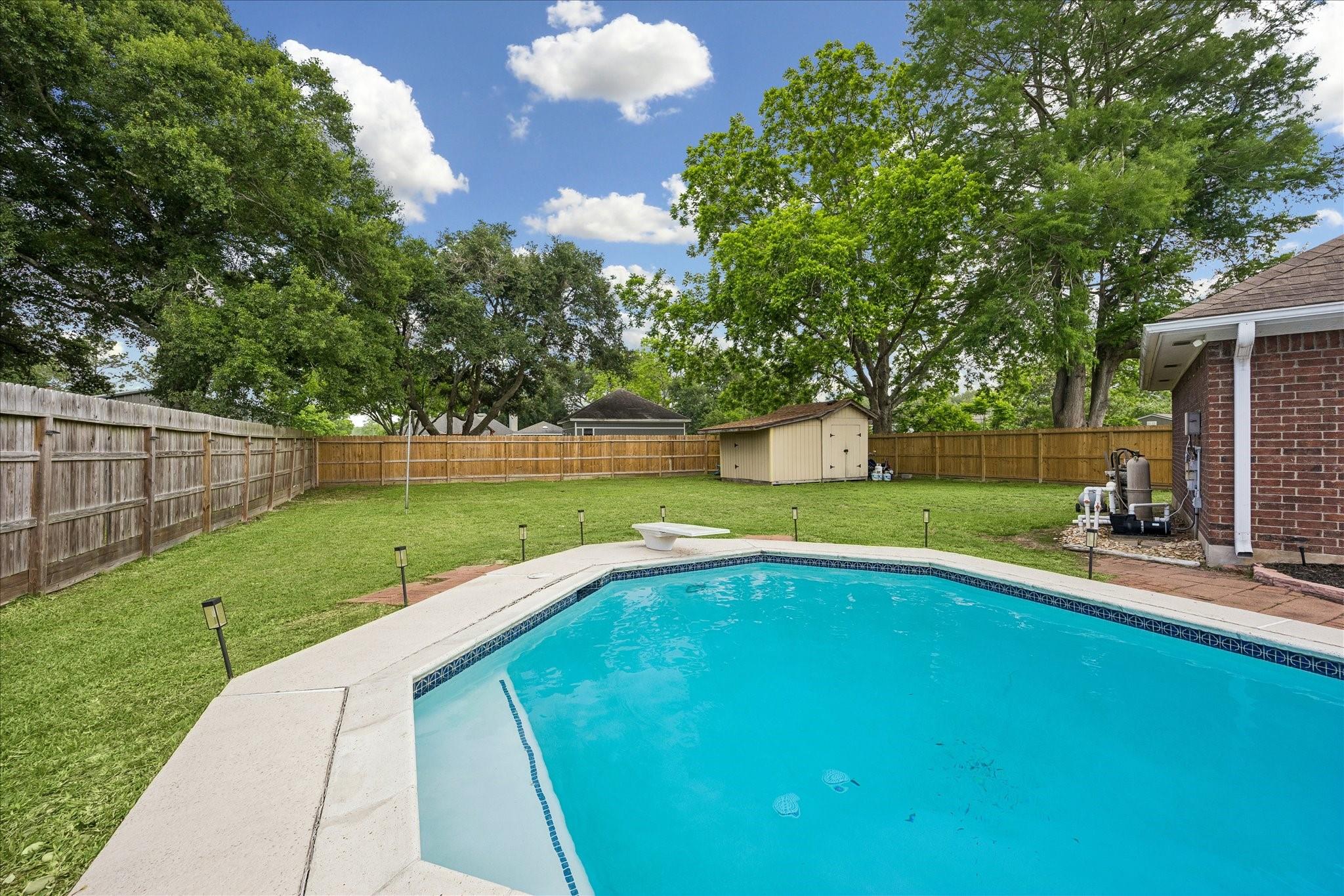 202 W Larkspur Drive