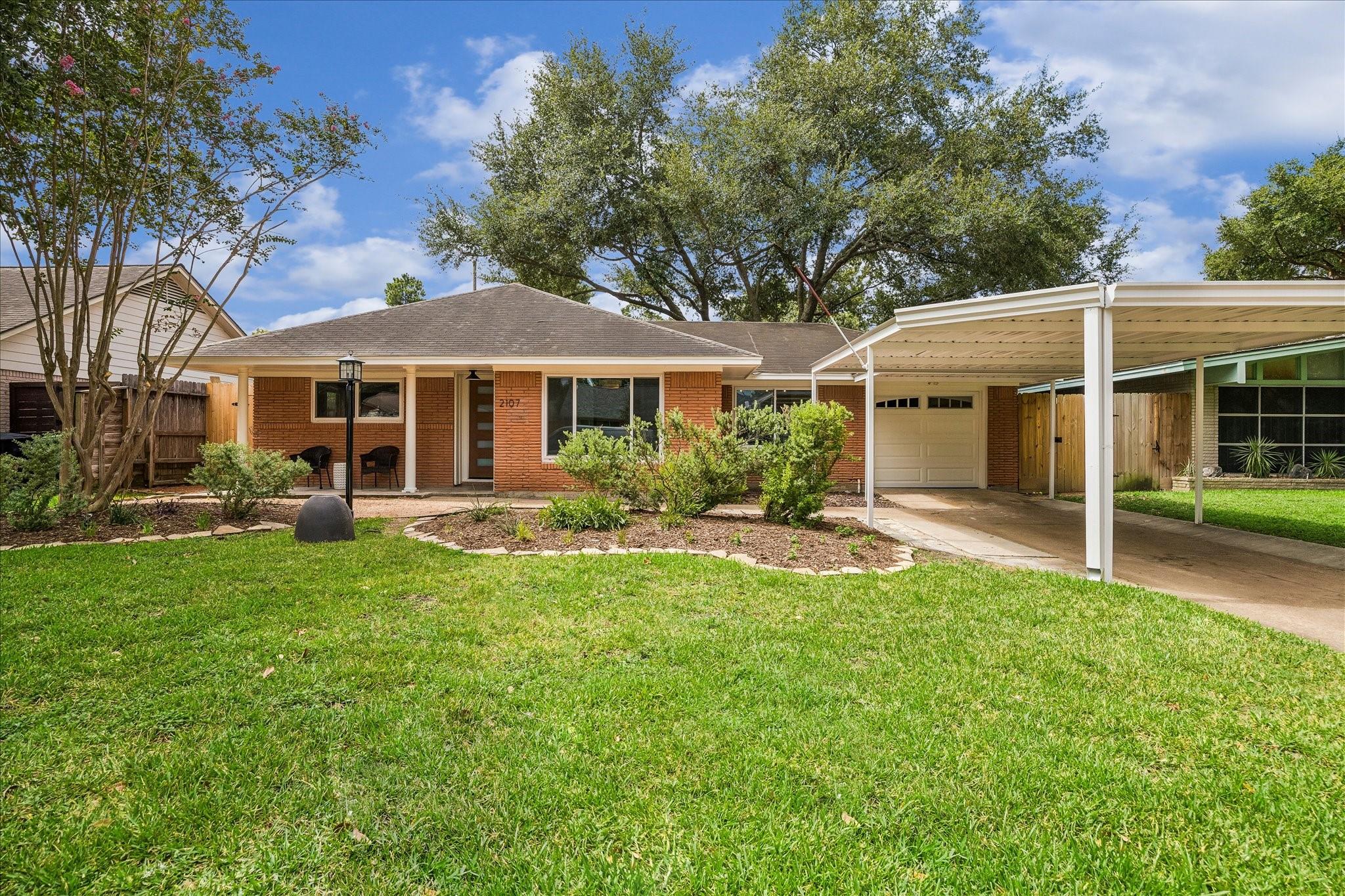 2107 Wilde Rock Way