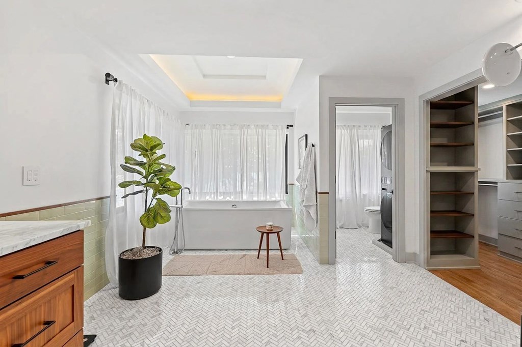 55 Utopia Cir