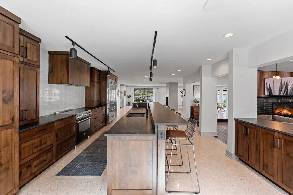 55 Utopia Cir