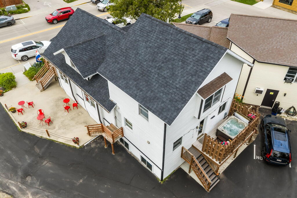 10678 N Bay Shore Dr