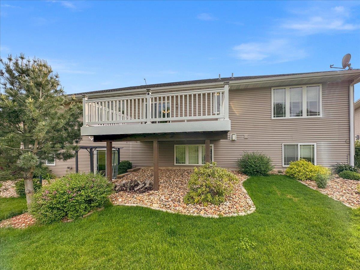 2280 Julia Drive