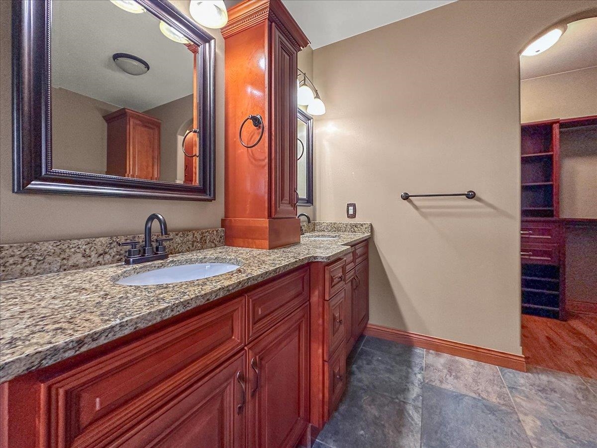 2280 Julia Drive