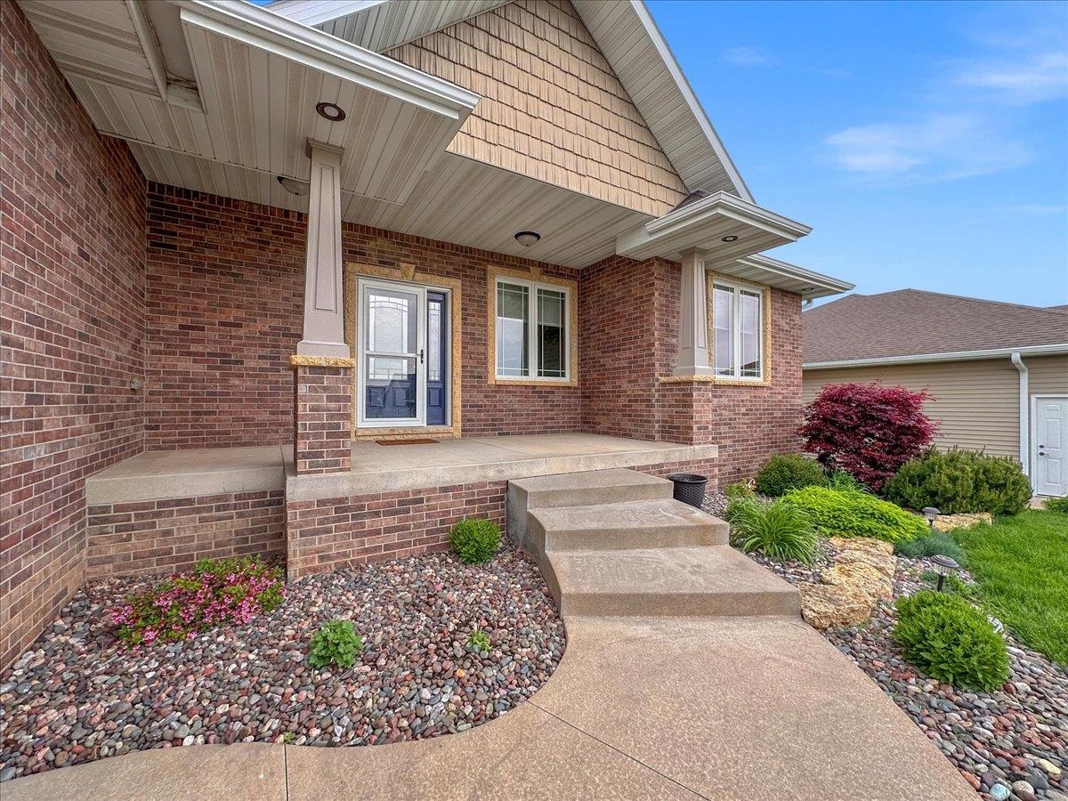 2280 Julia Drive