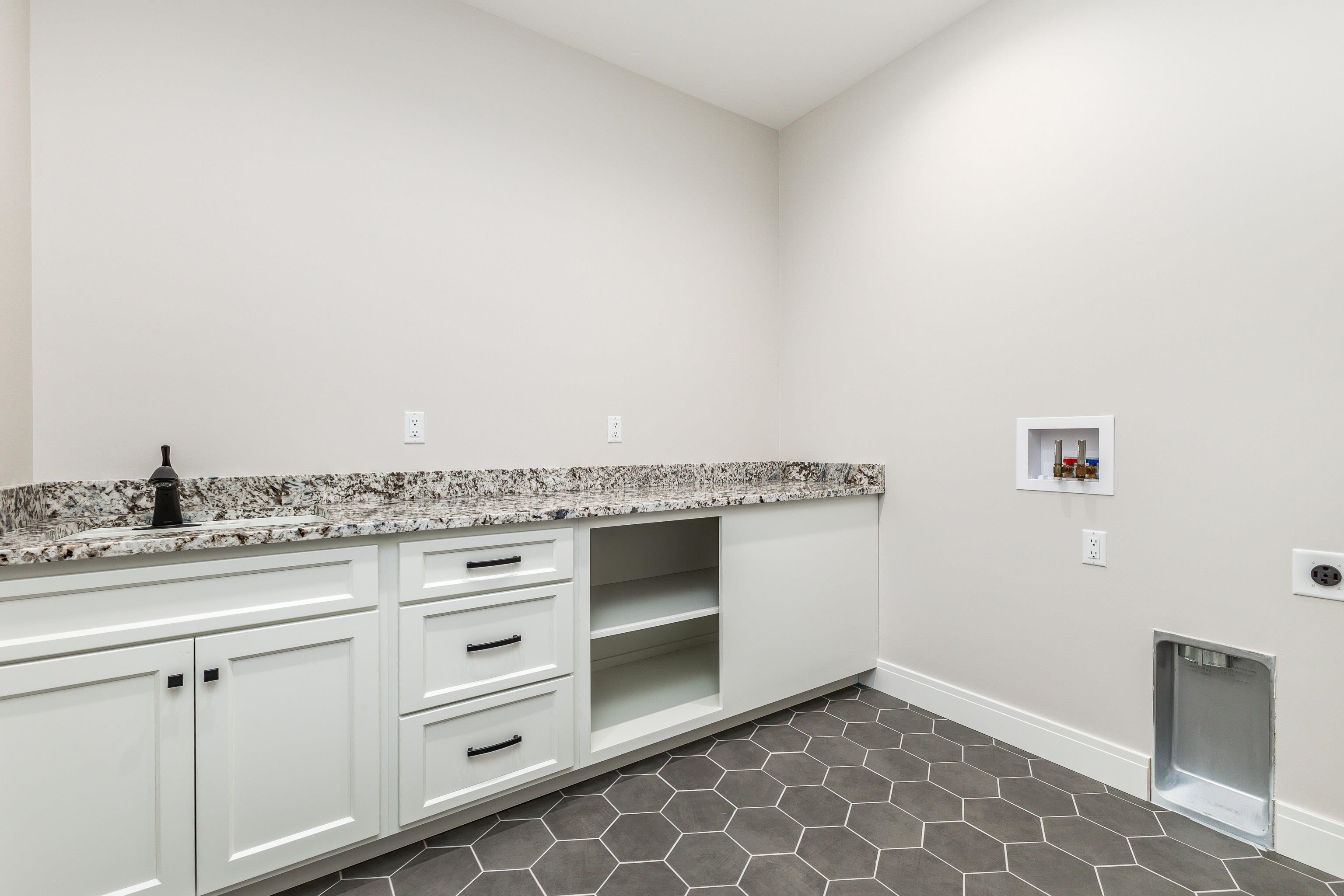 1577 Bluff Hollow Trail