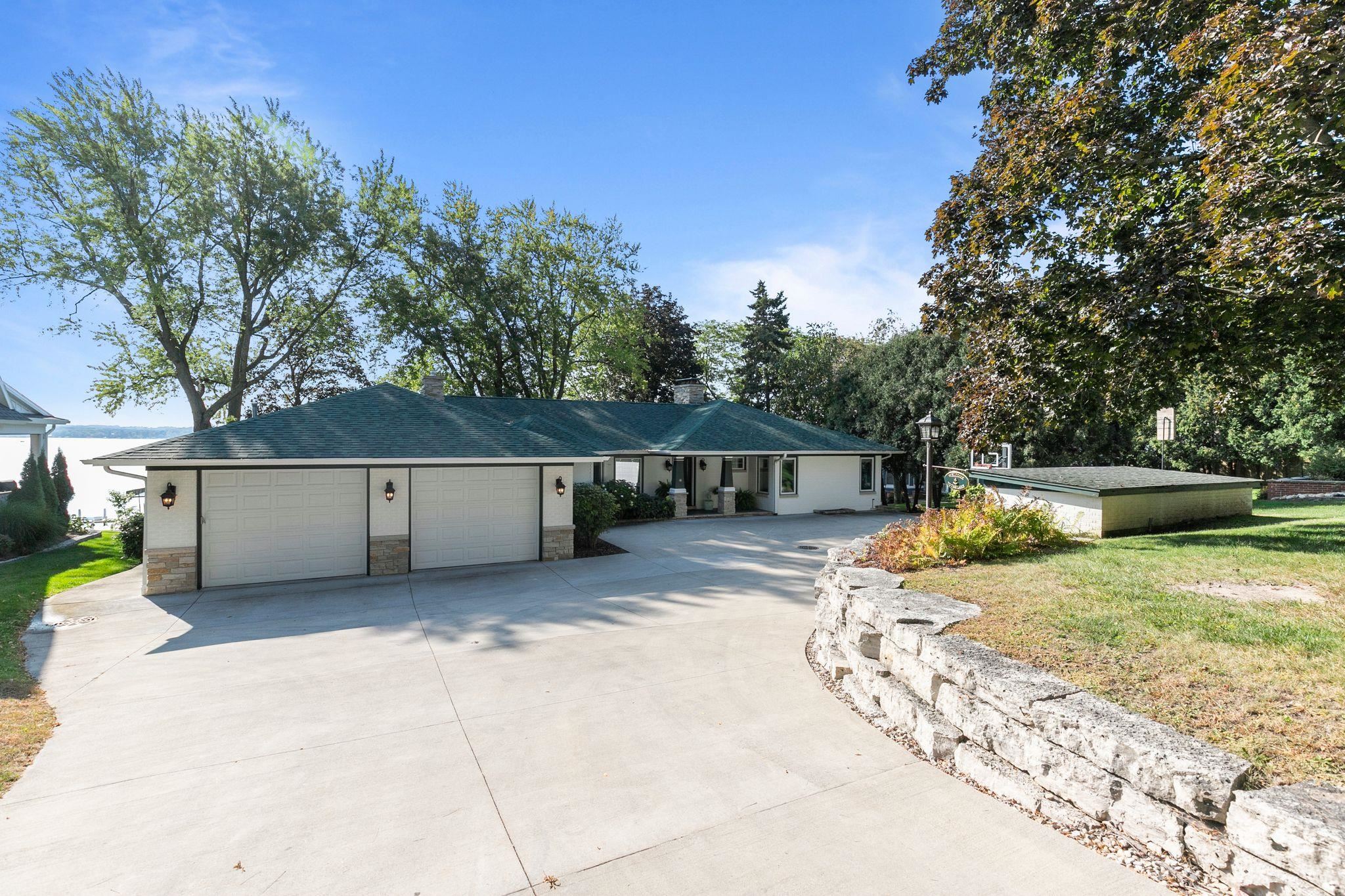 290 Forest Avenue