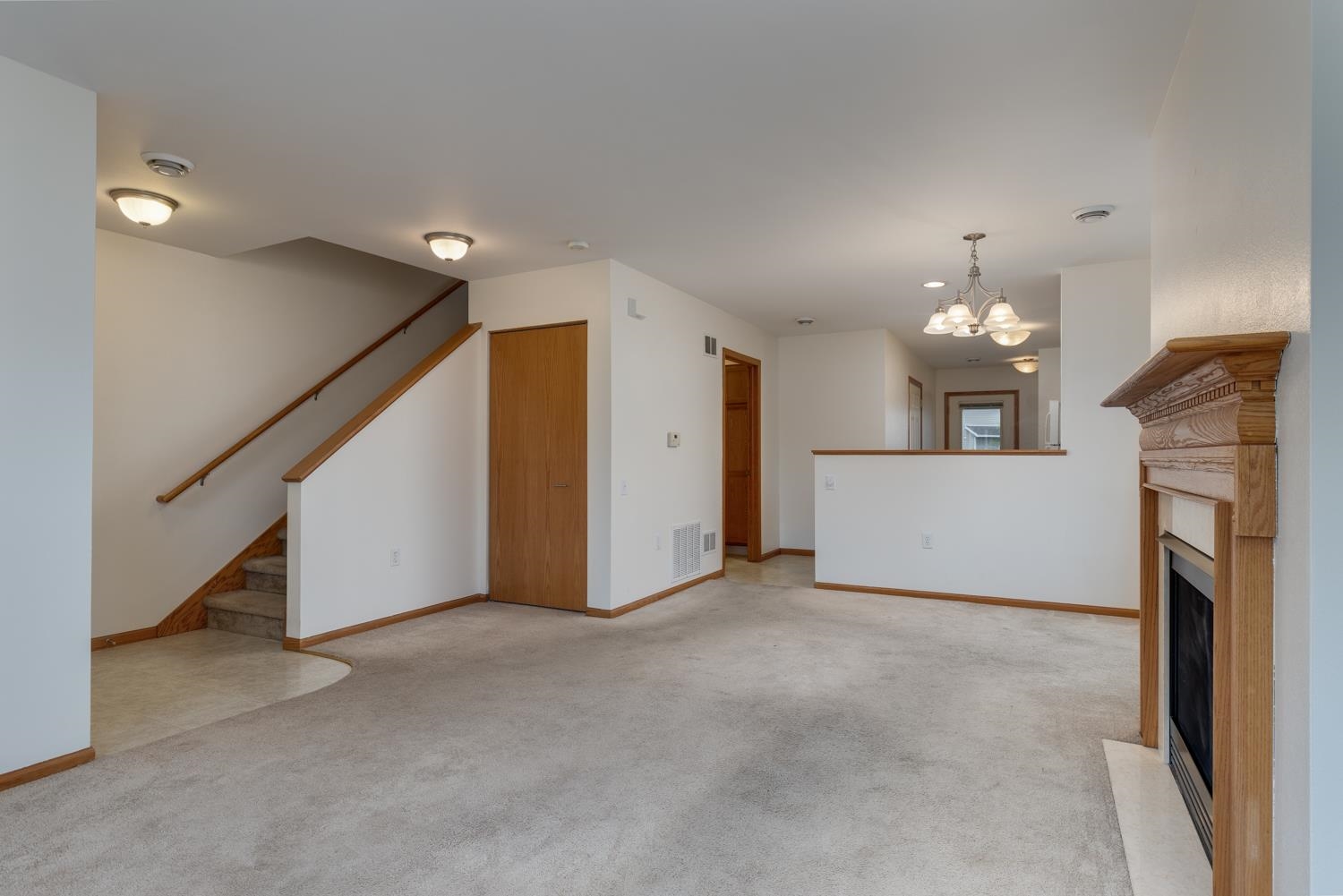 252 S Musket Ridge Drive 1