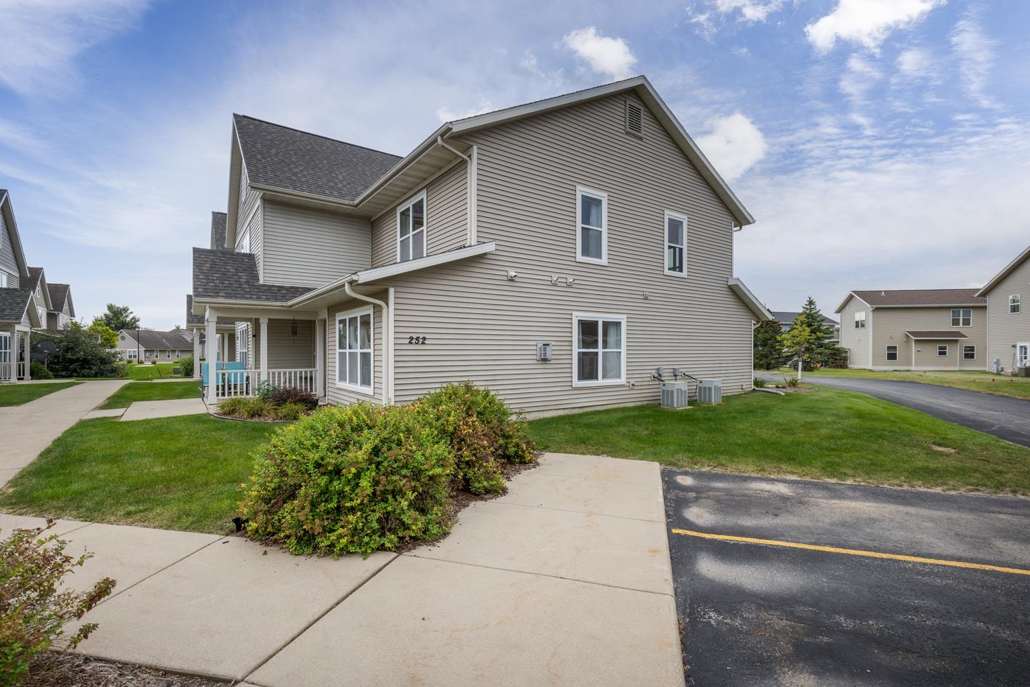 252 S Musket Ridge Drive 1