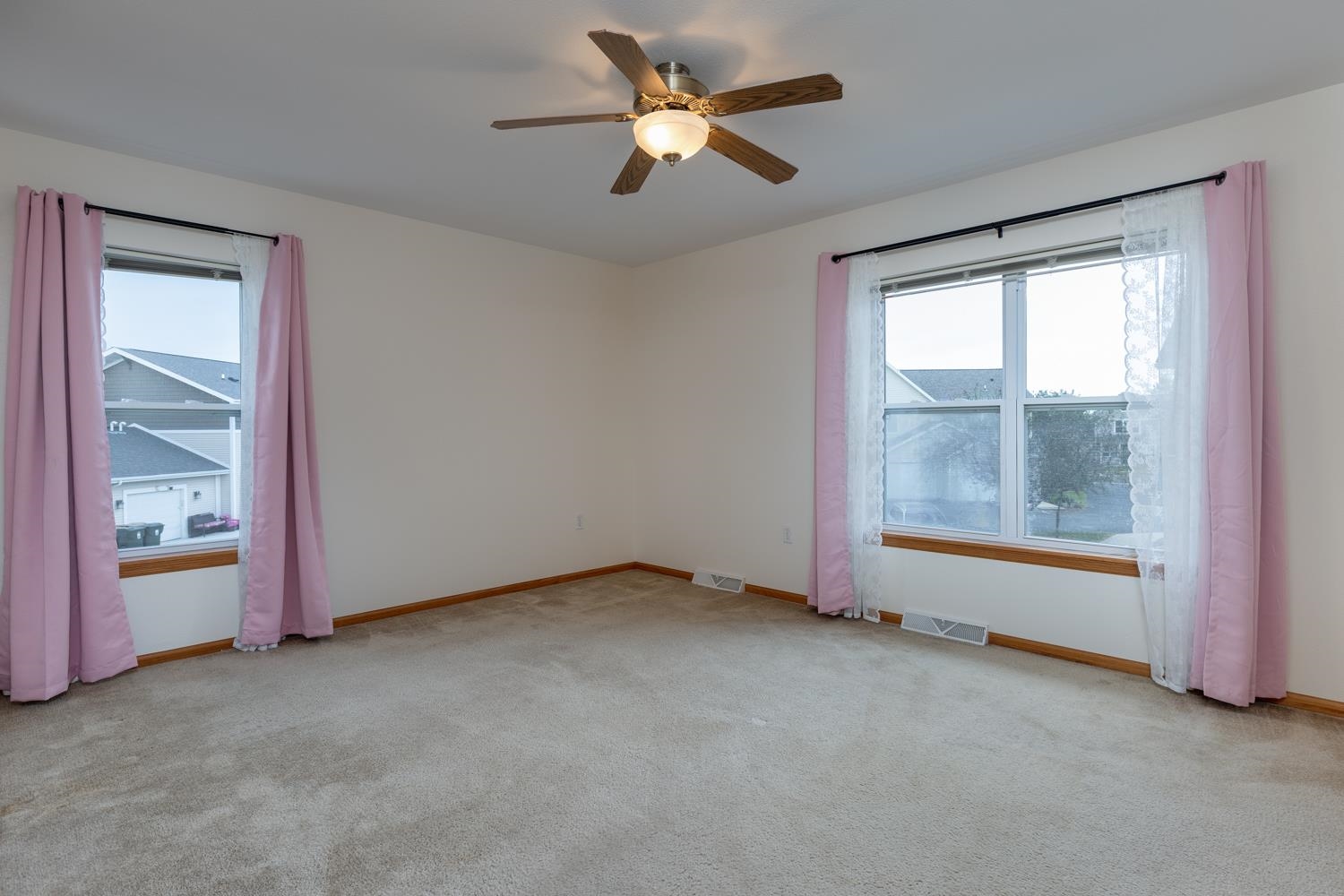 252 S Musket Ridge Drive 1