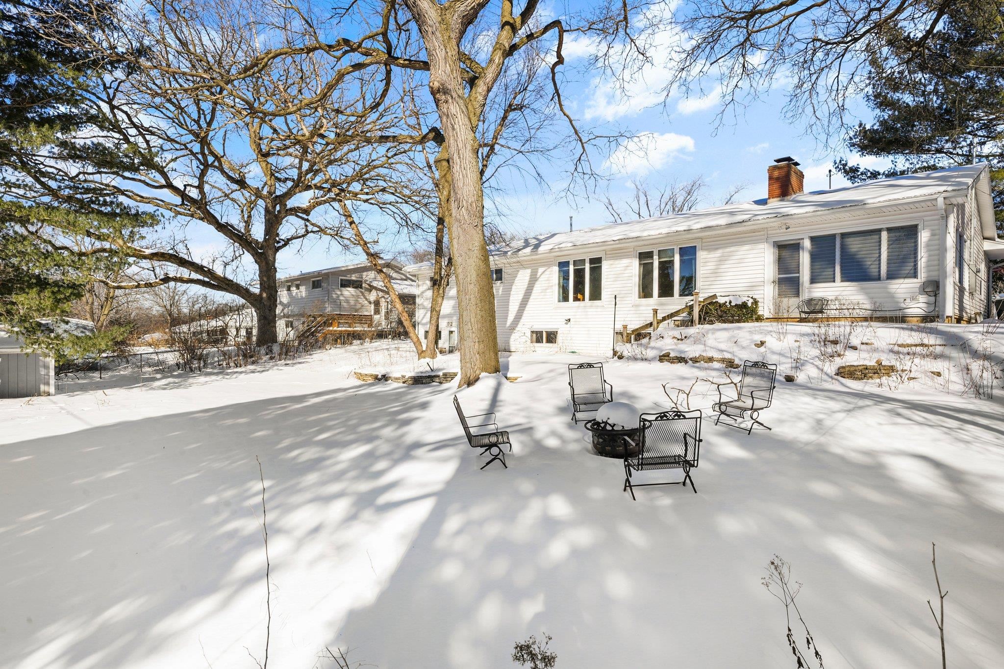 4909 Holiday Drive