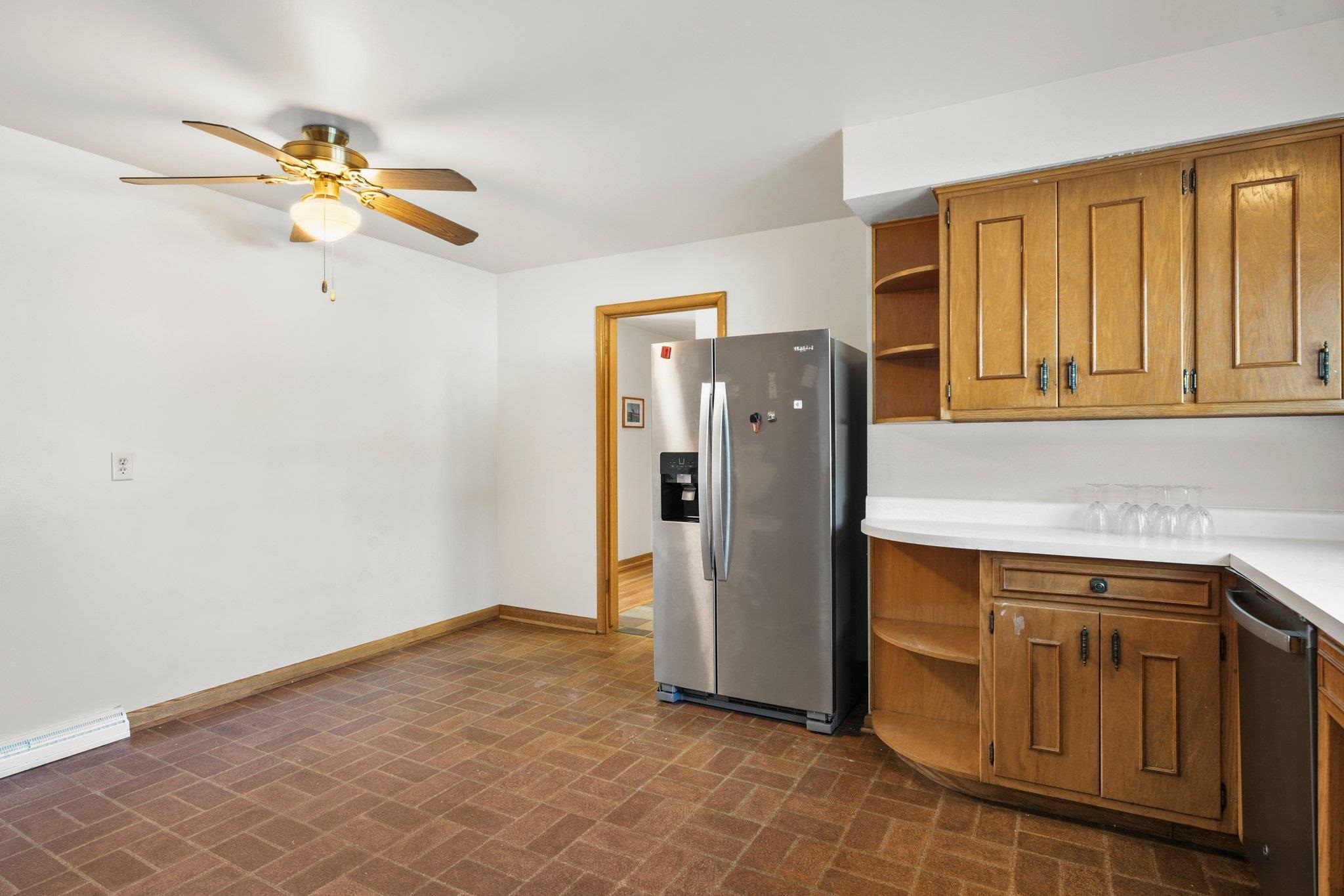 4909 Holiday Drive