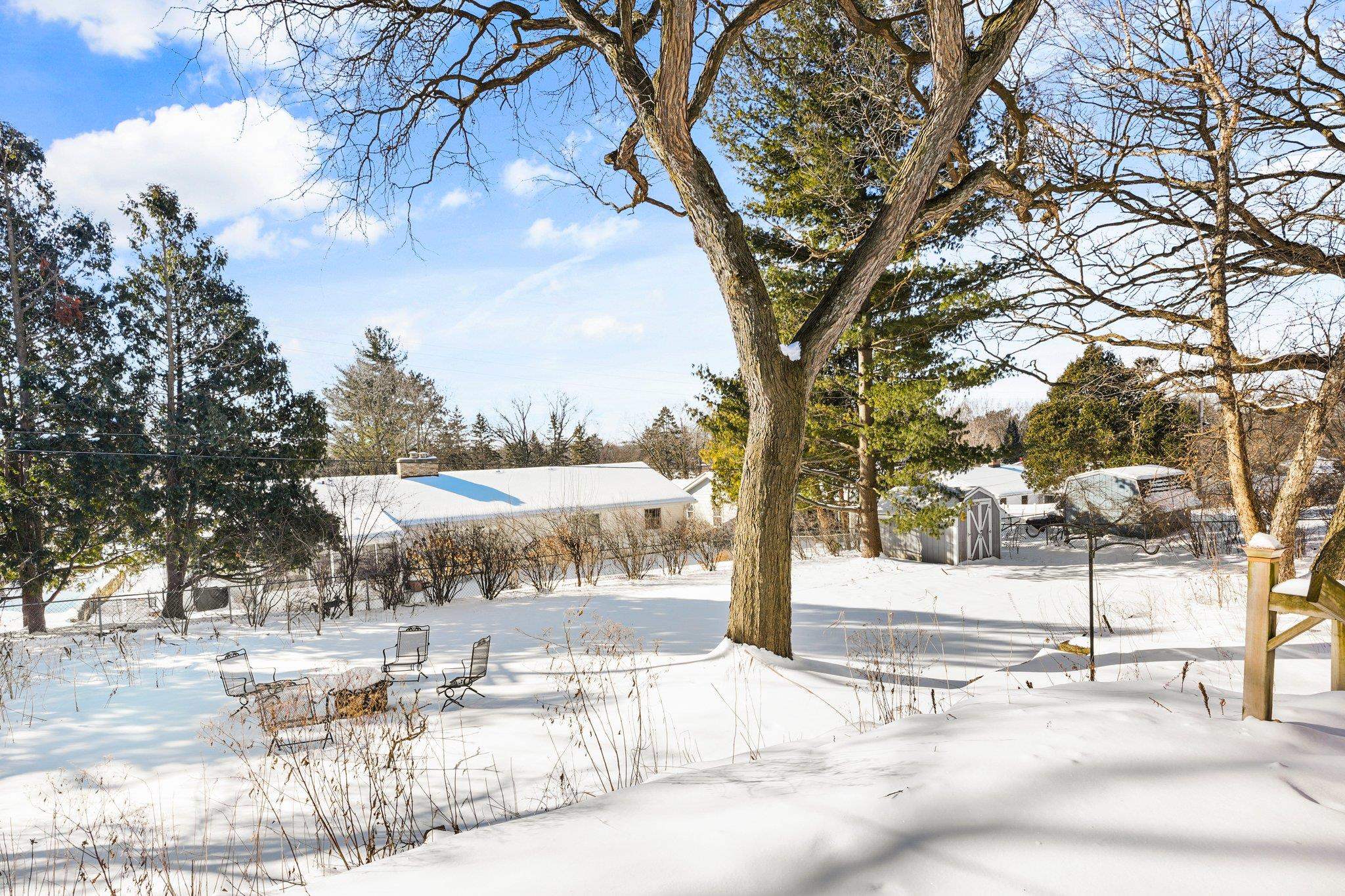 4909 Holiday Drive