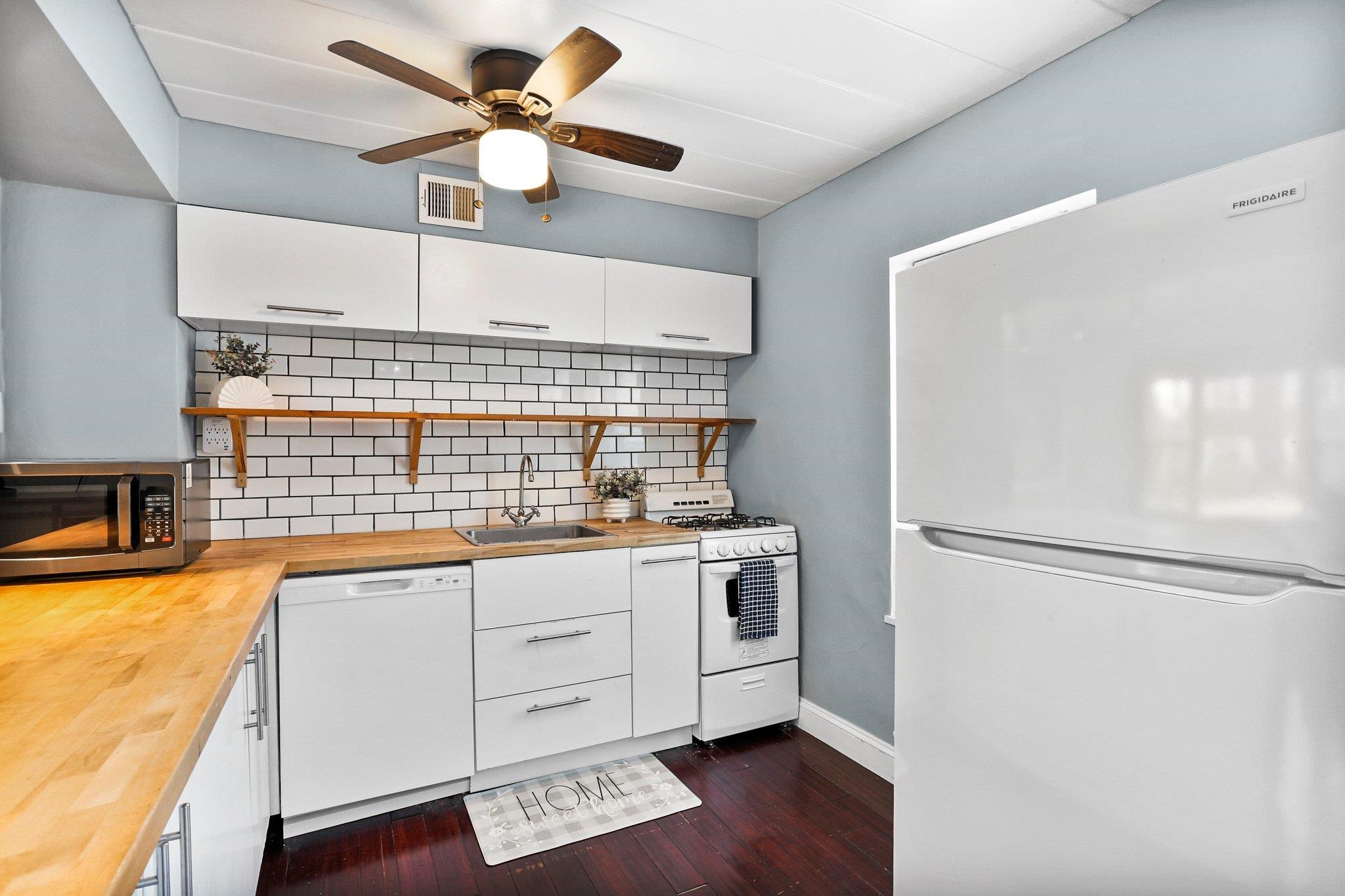37 Sherman Terrace 1