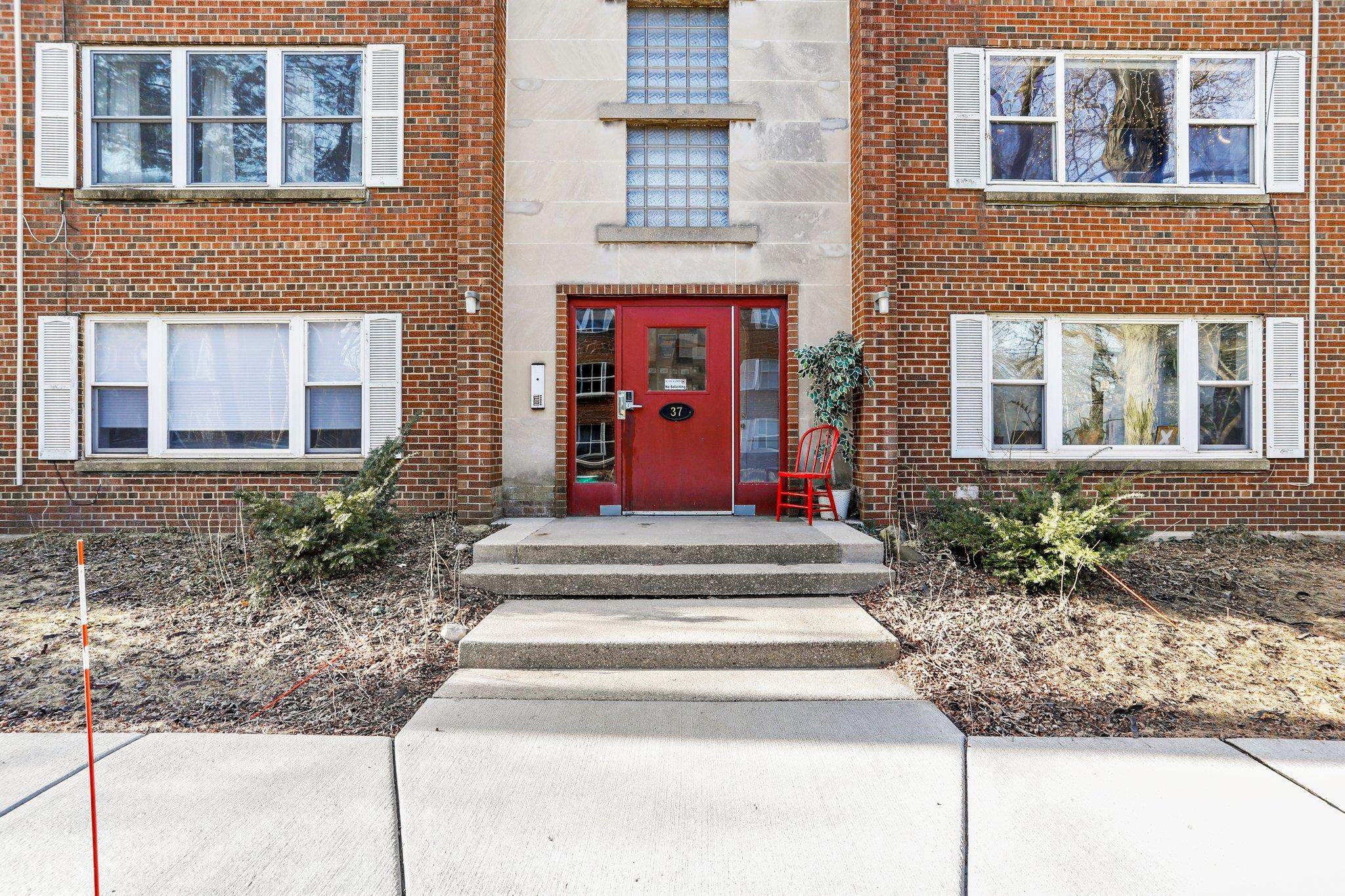 37 Sherman Terrace 1