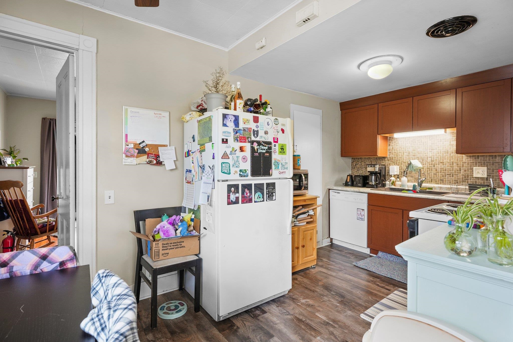 1140 E Johnson Street