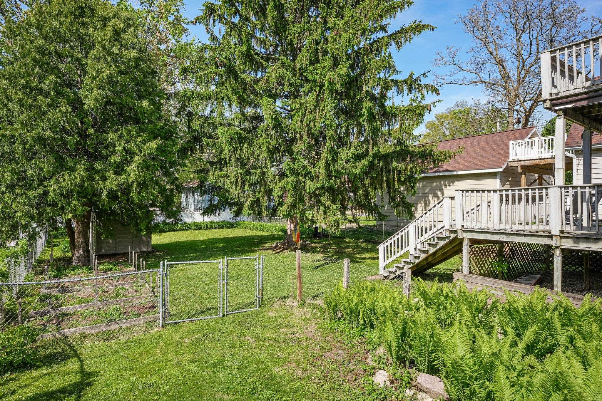 706 W Olin Avenue