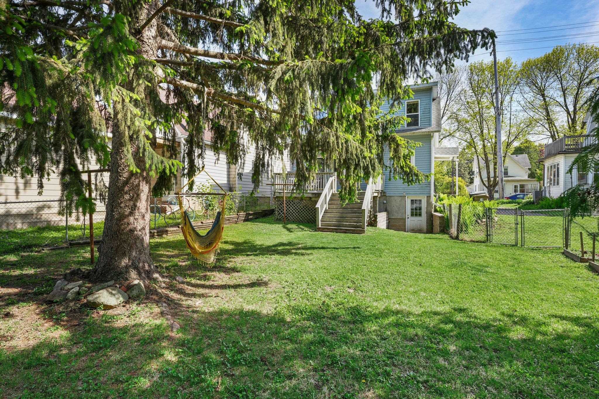 706 W Olin Avenue