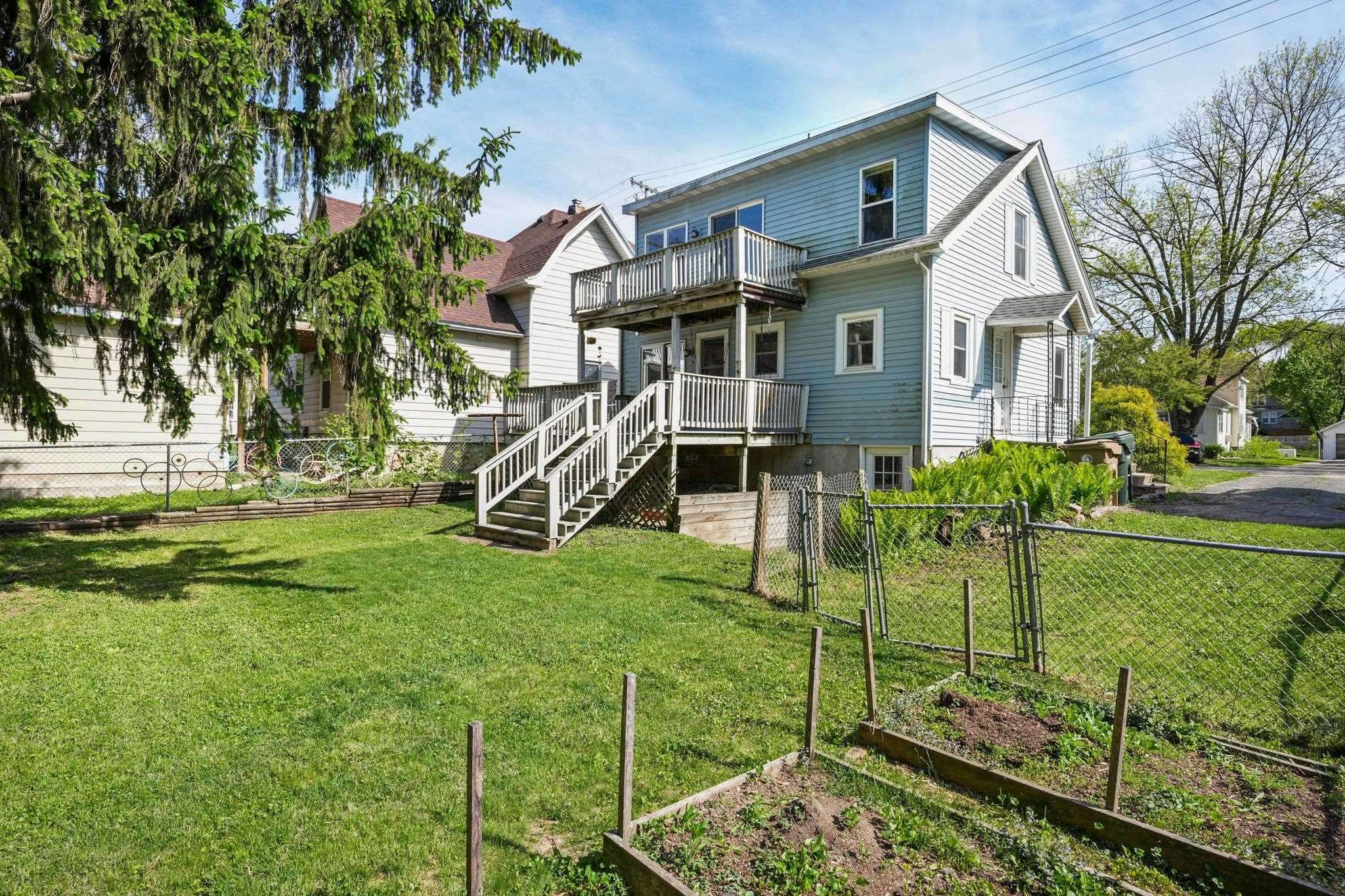 706 W Olin Avenue