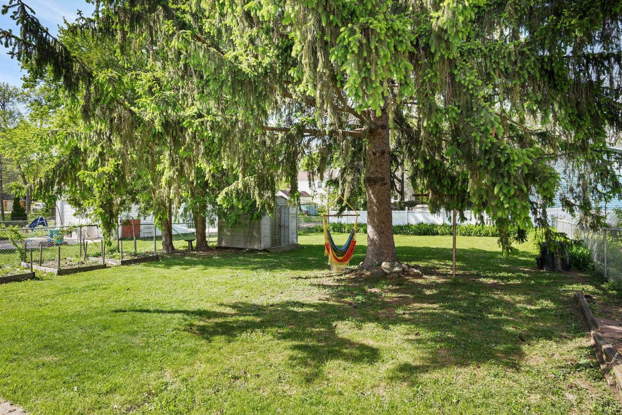 706 W Olin Avenue