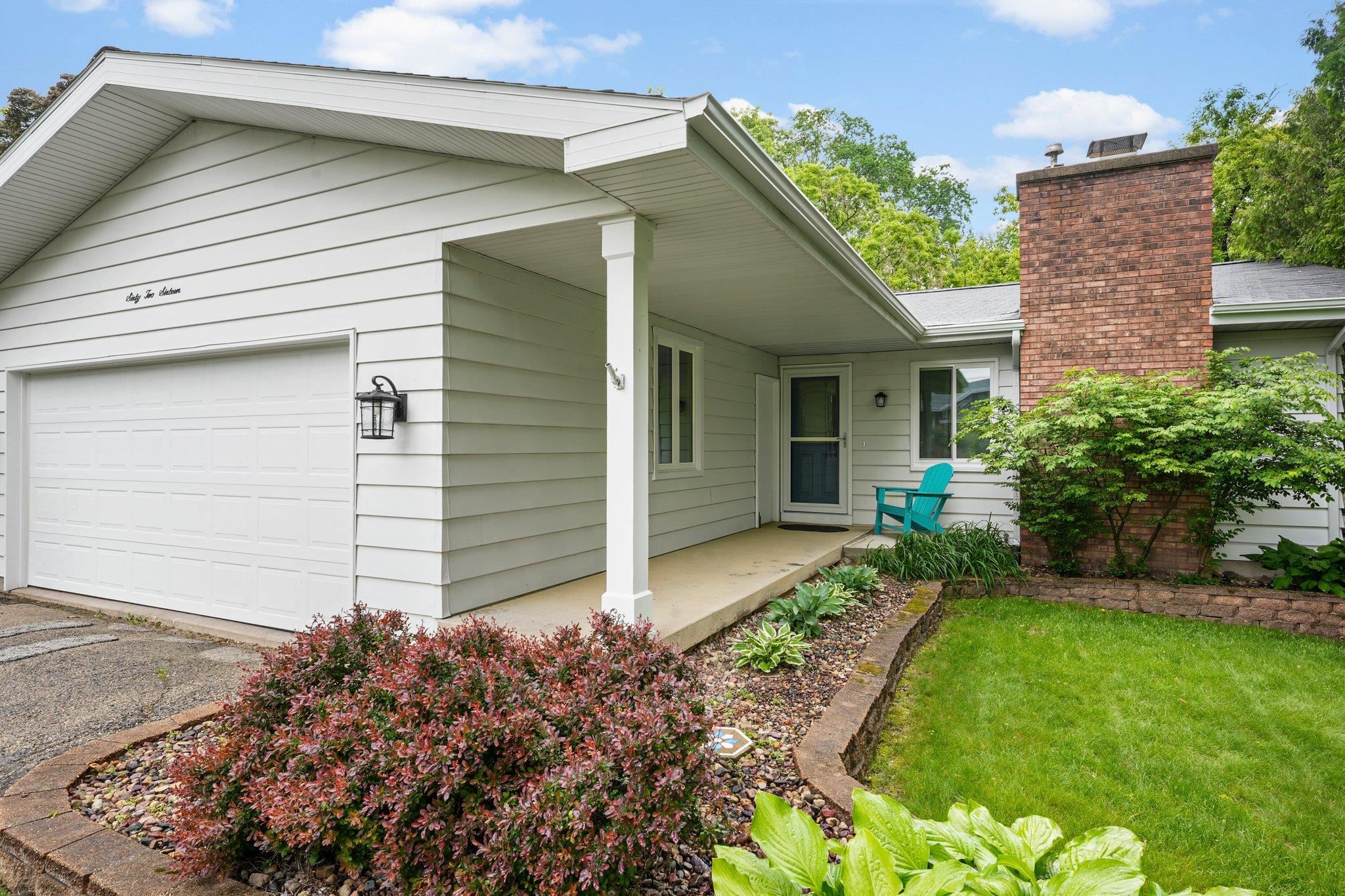 6216 Countryside Lane