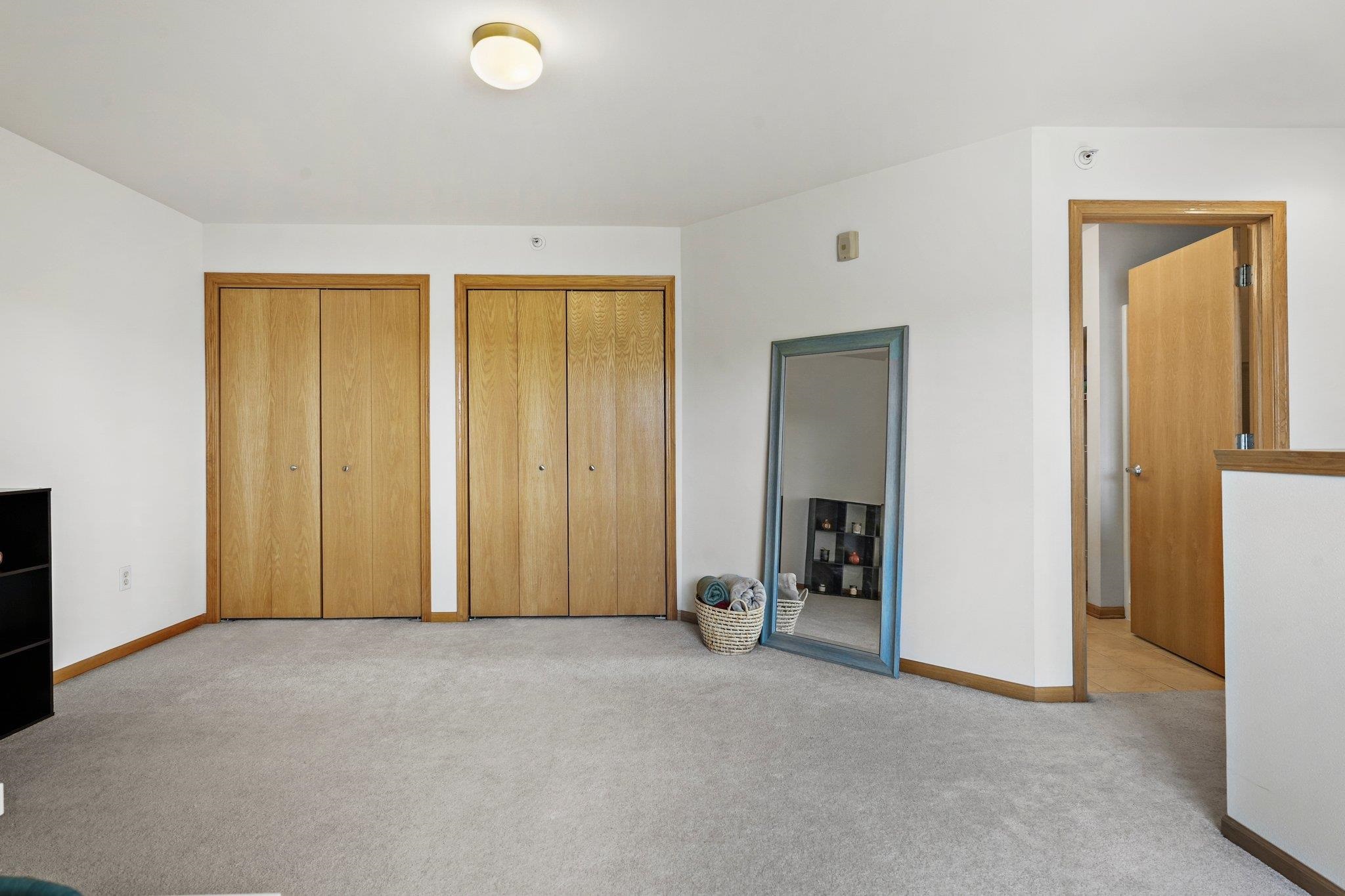 73 S Gardens Way