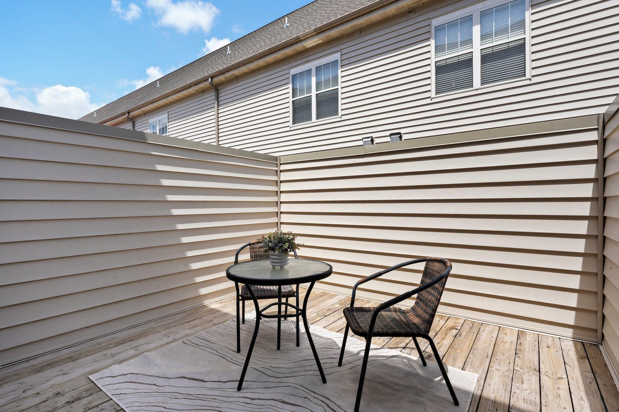 73 S Gardens Way