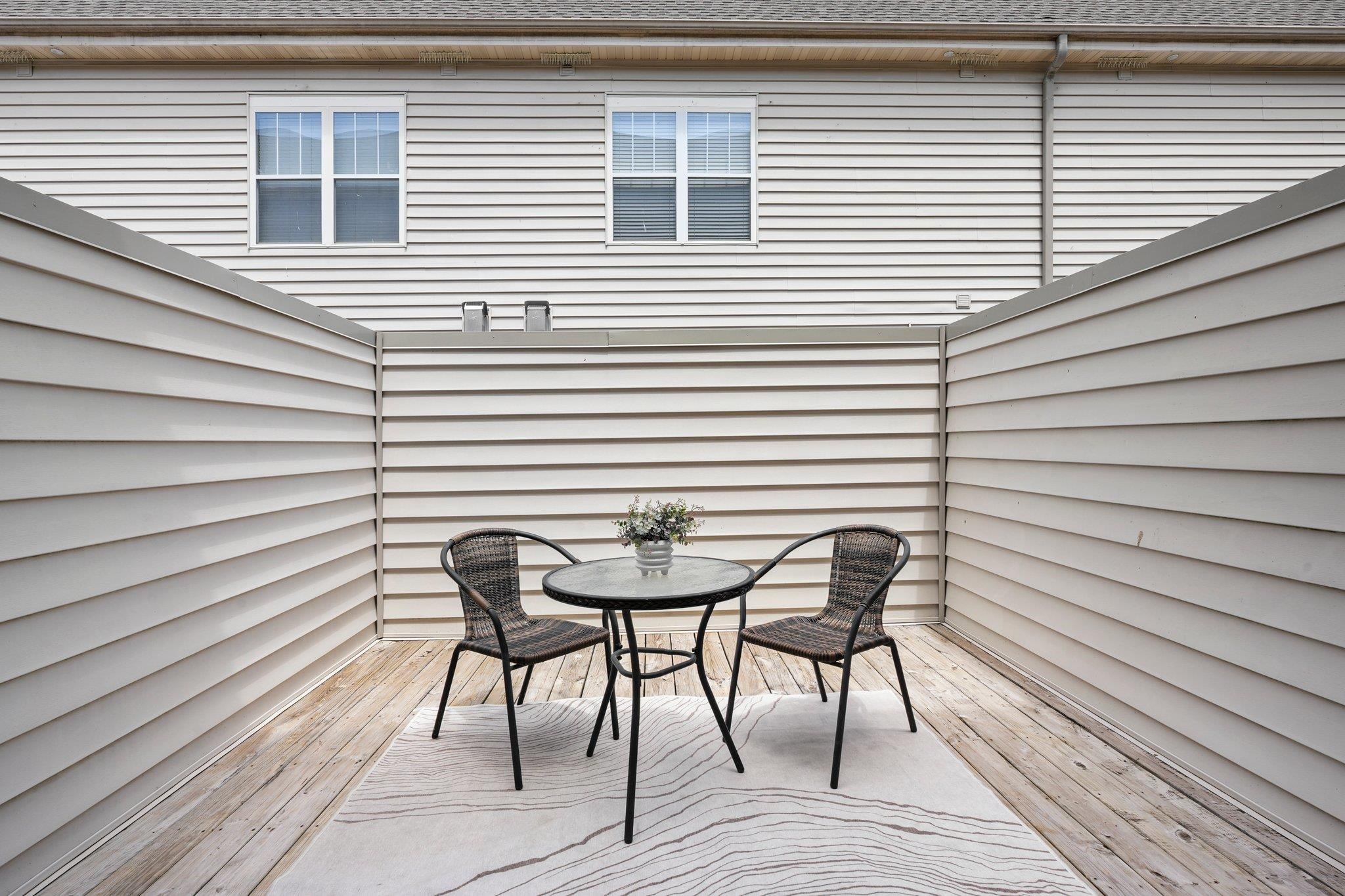 73 S Gardens Way