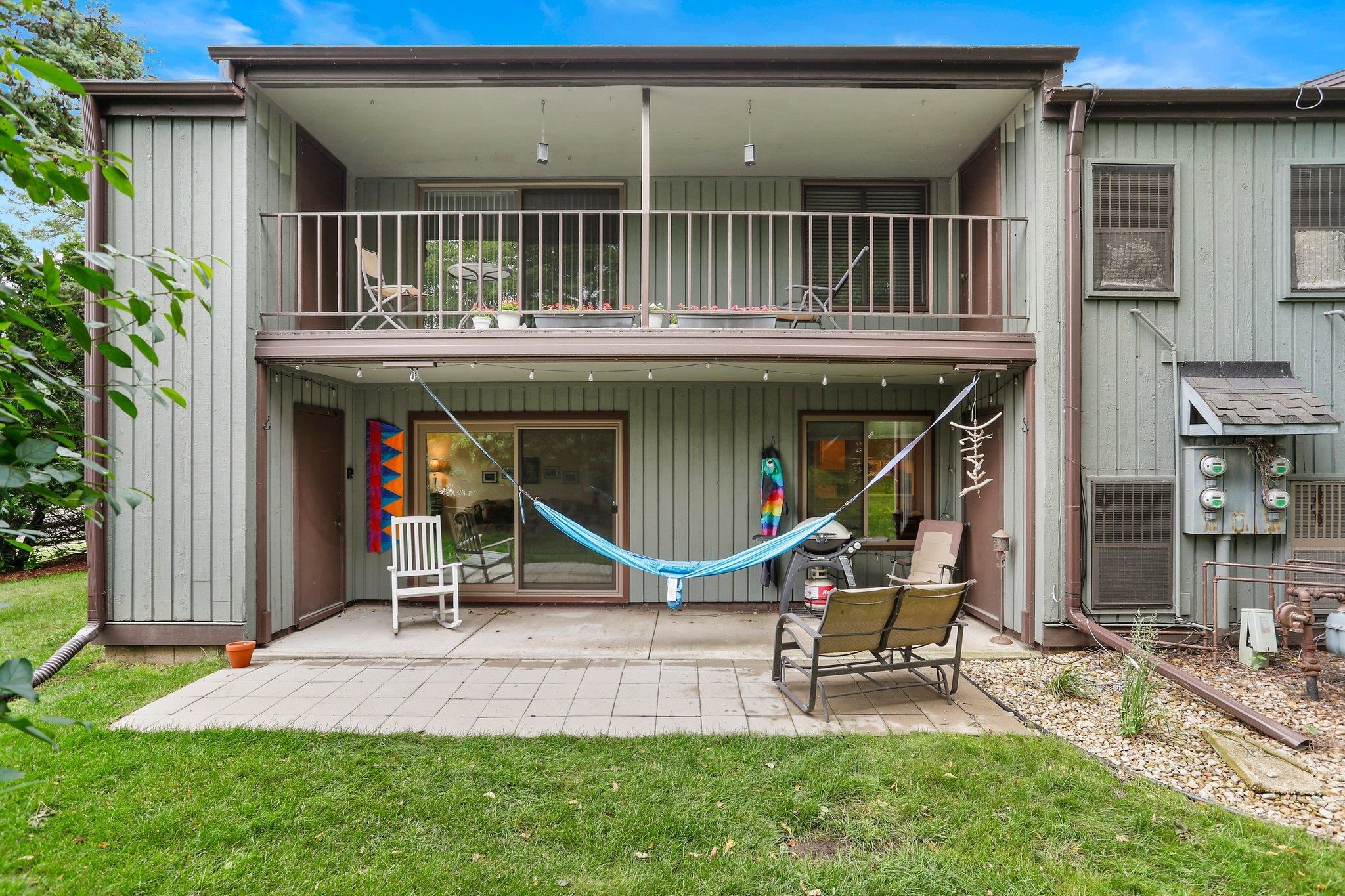 2827 Century Harbor Road 2