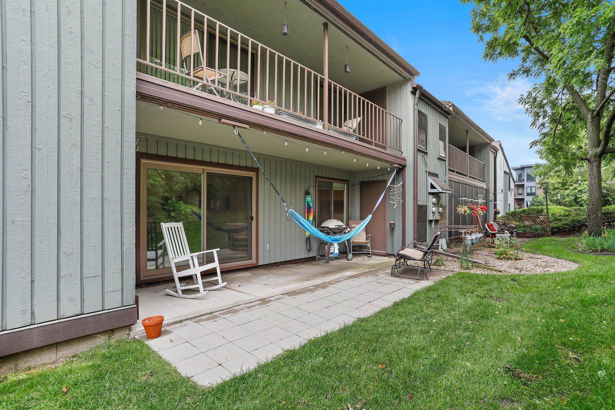2827 Century Harbor Road 2