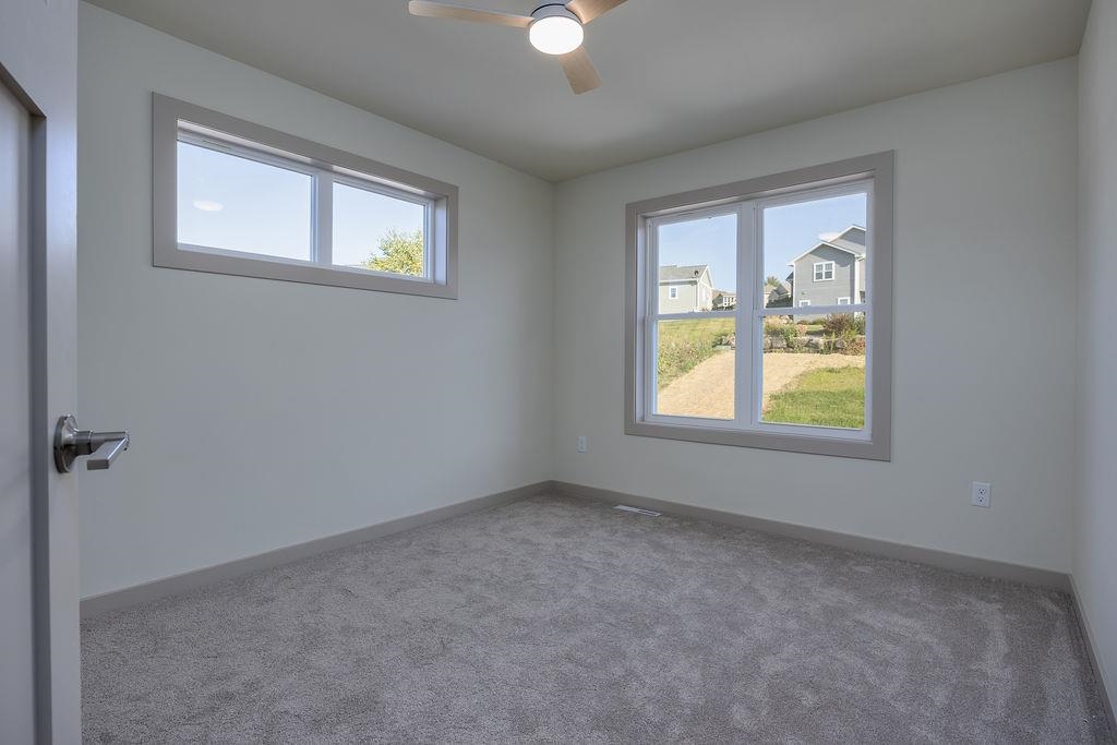 1113 N DIVISION Street