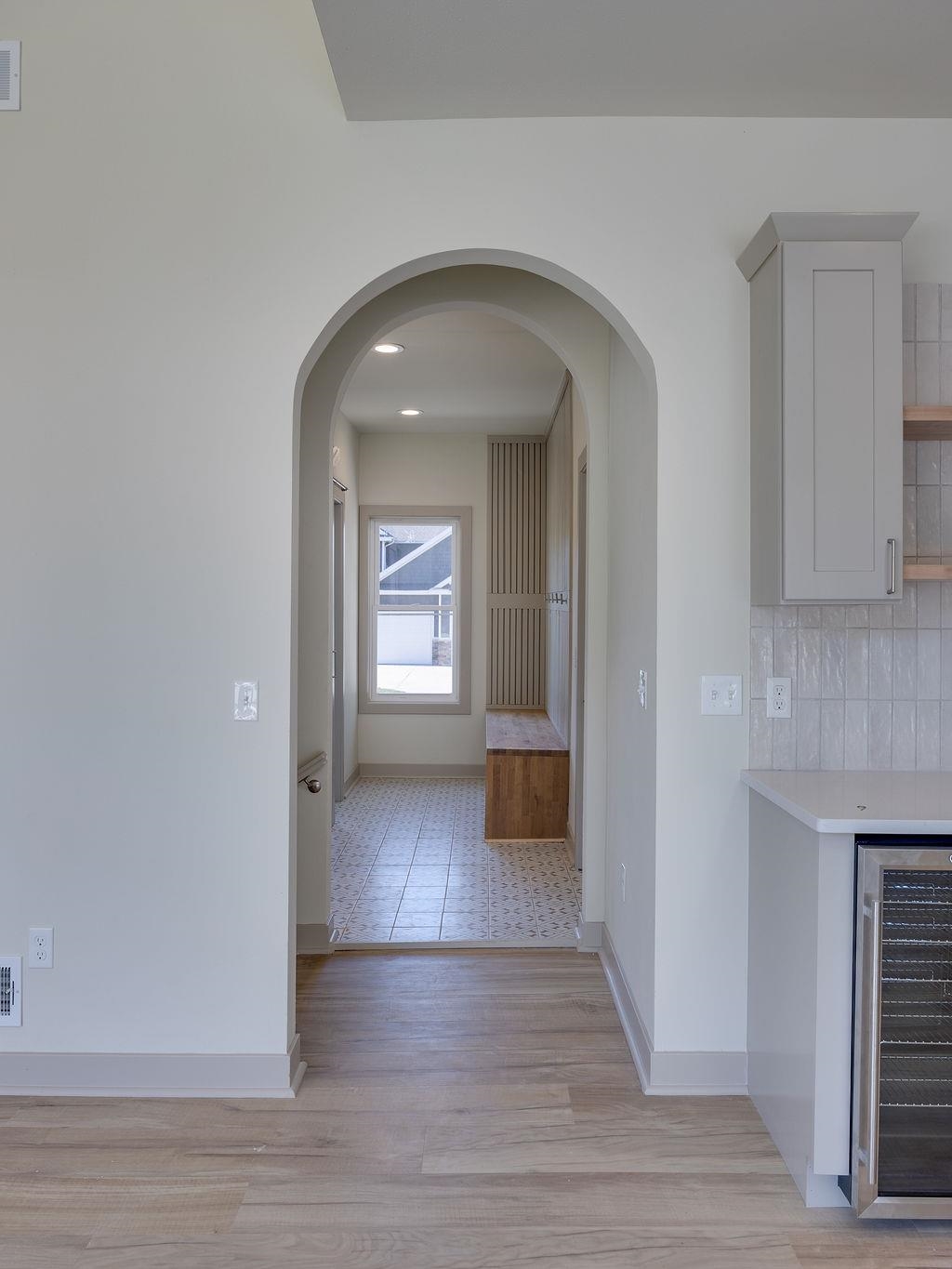 1113 N DIVISION Street