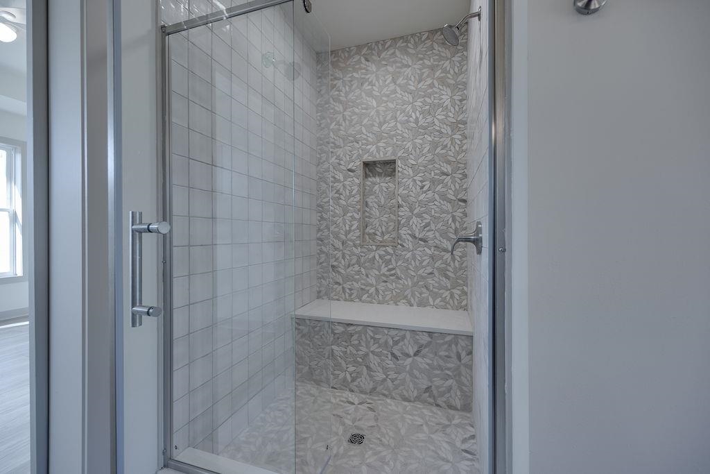 1113 N DIVISION Street