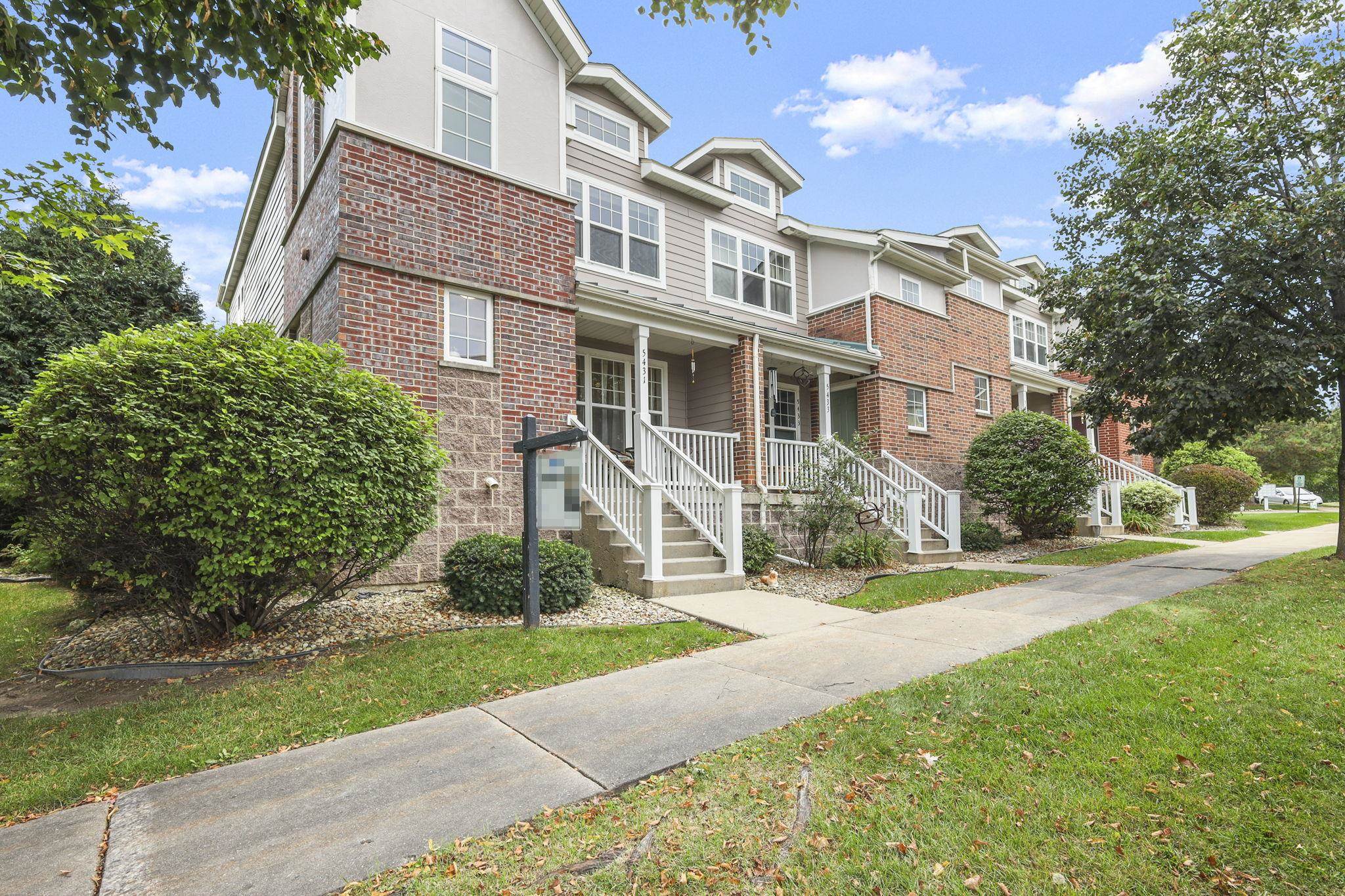 5431 Caddis Bend