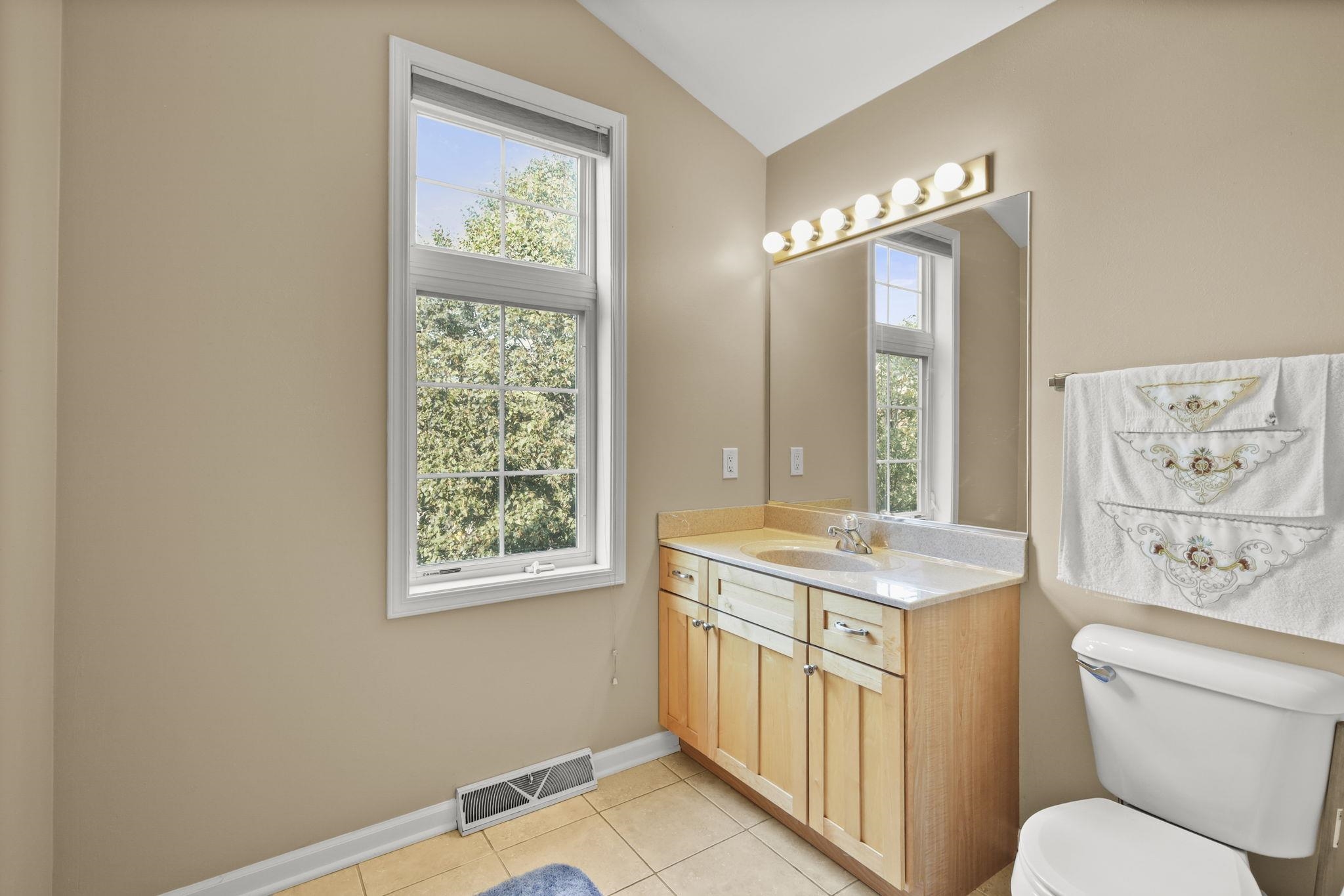 5431 Caddis Bend