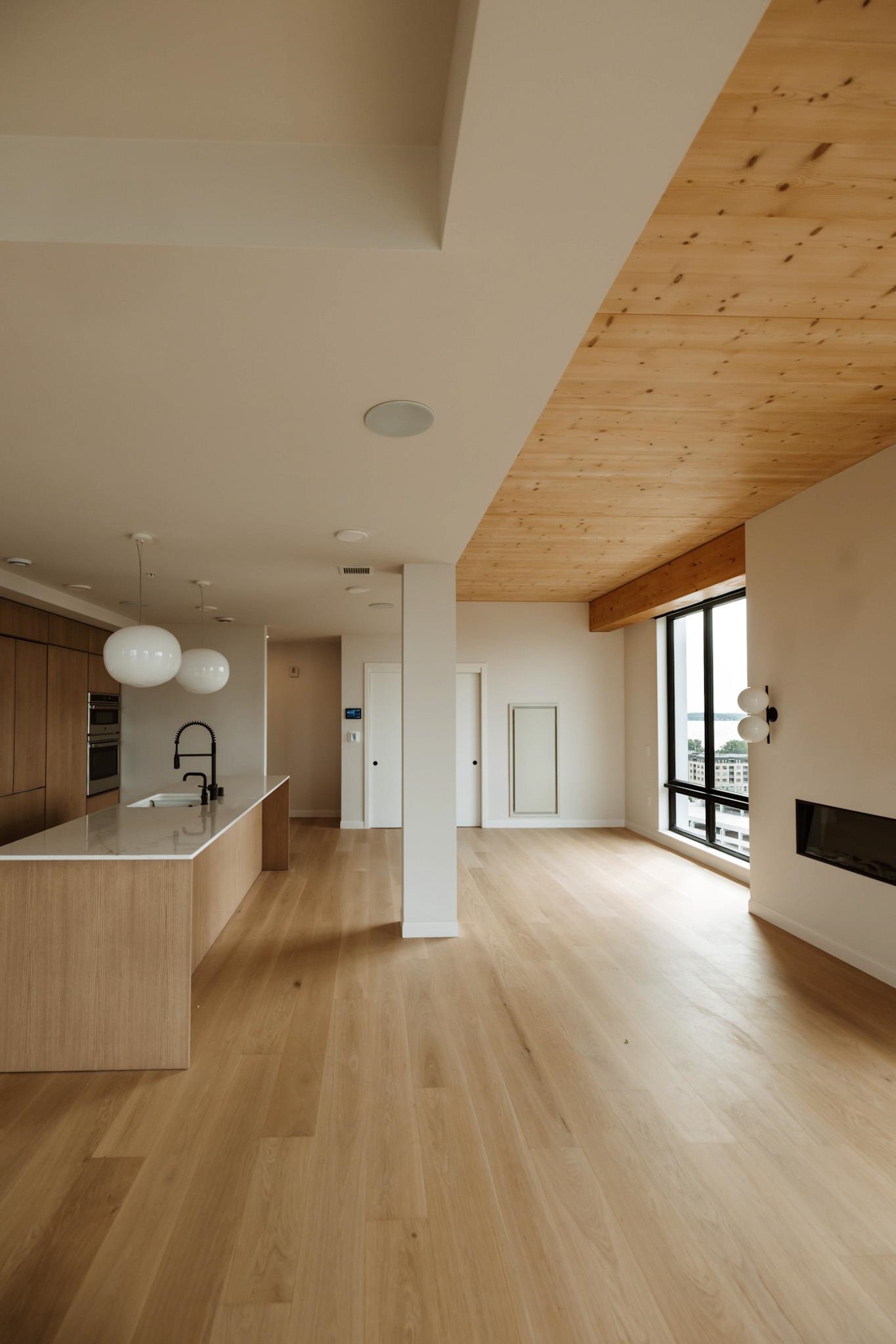 10 S Paterson Street 1401