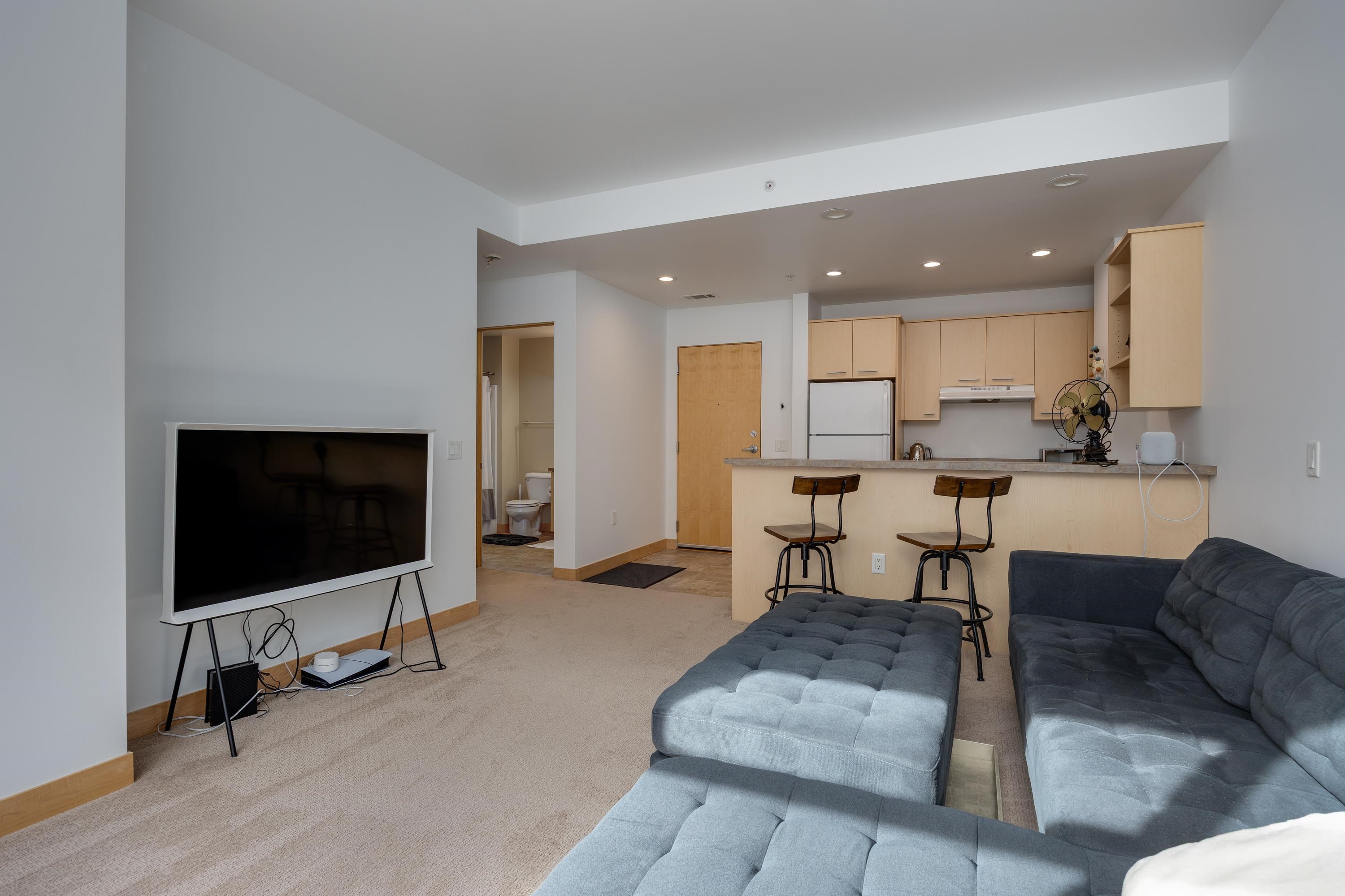 309 W Washington Avenue