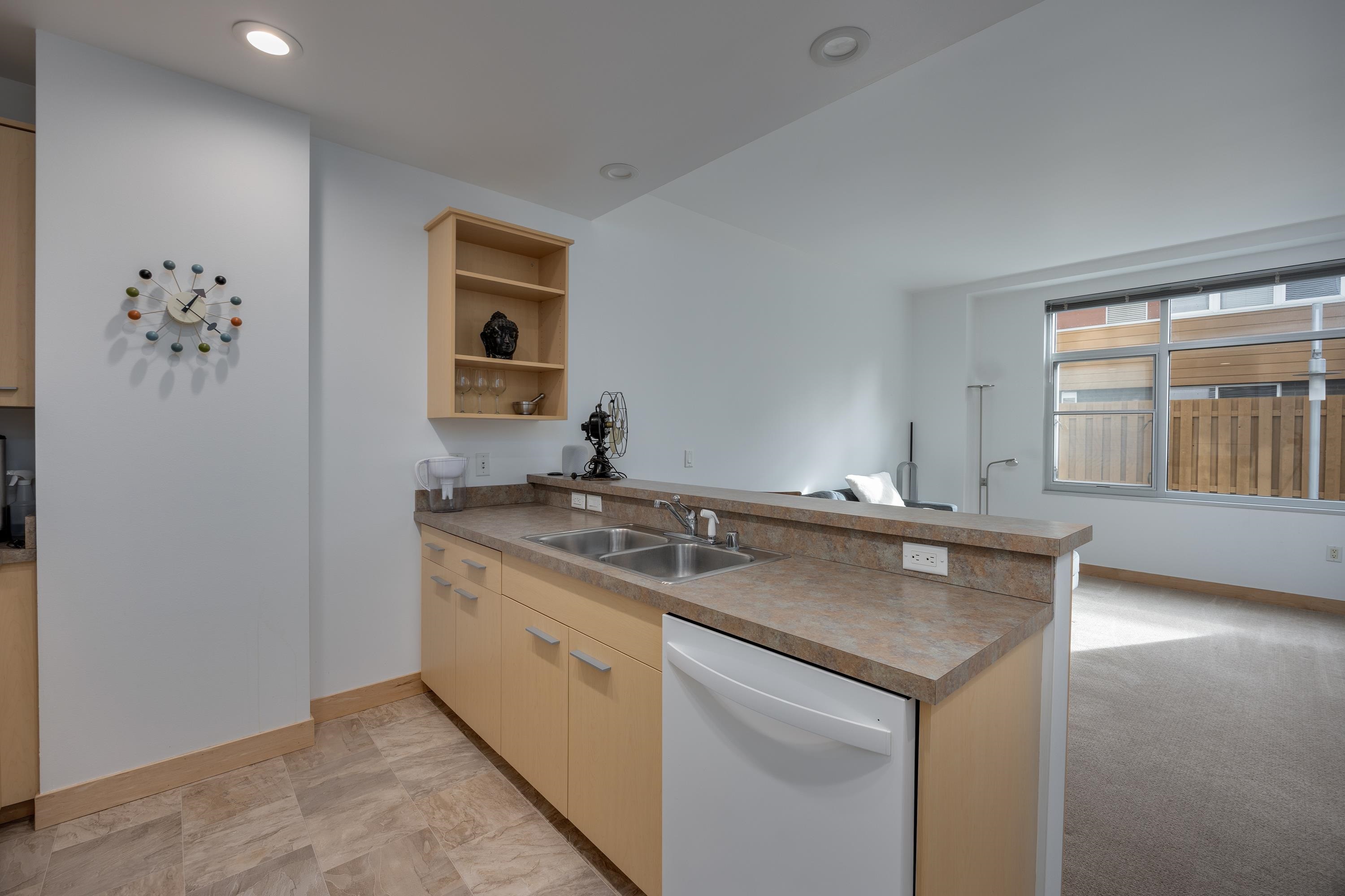 309 W Washington Avenue