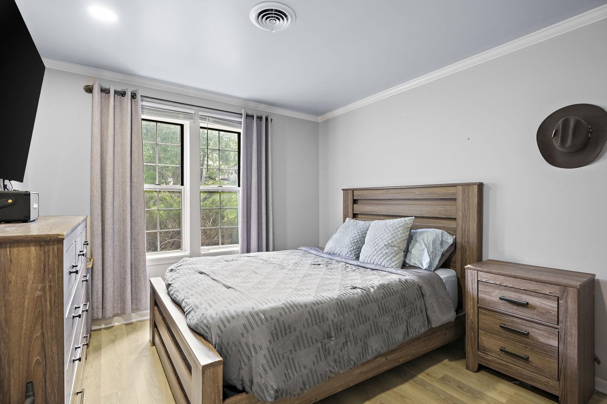 7102 Flagship Drive 2