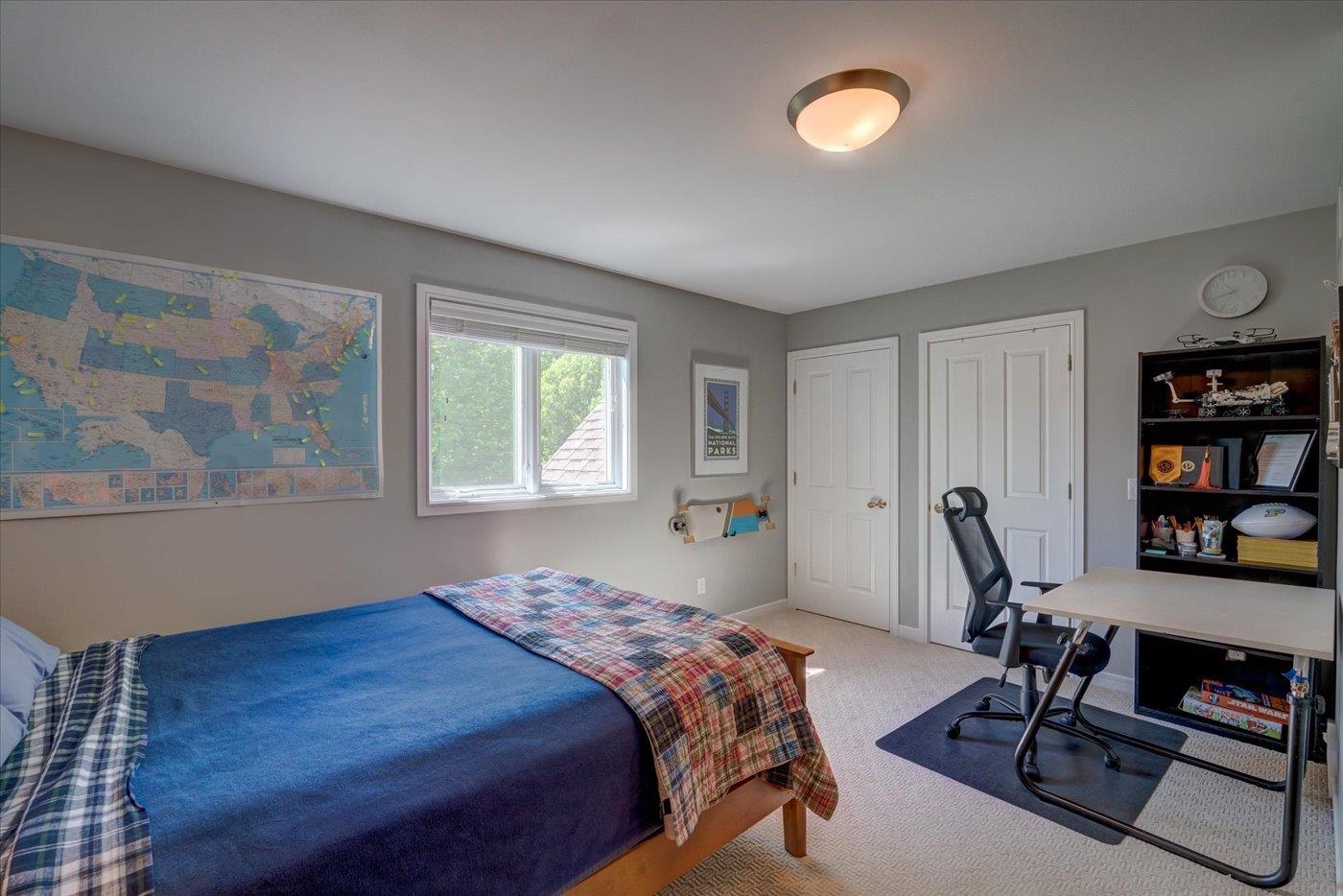 5596 Surrey Lane