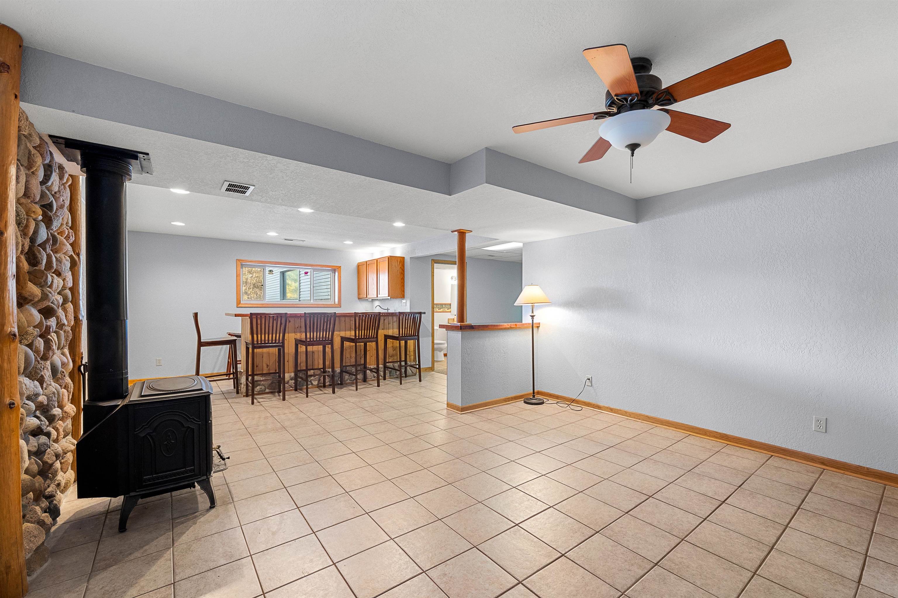 2613 E Grandview Drive