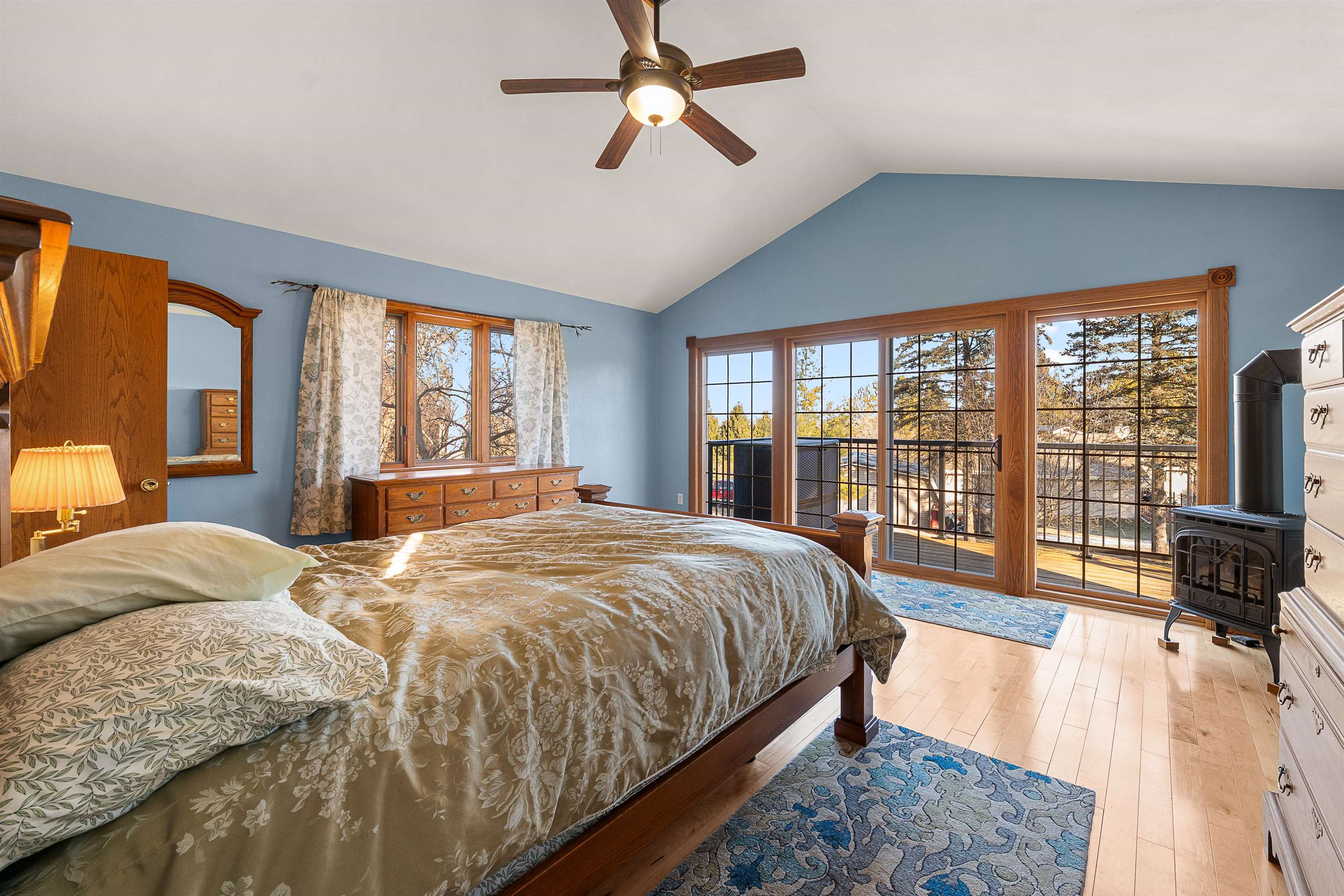 2613 E Grandview Drive